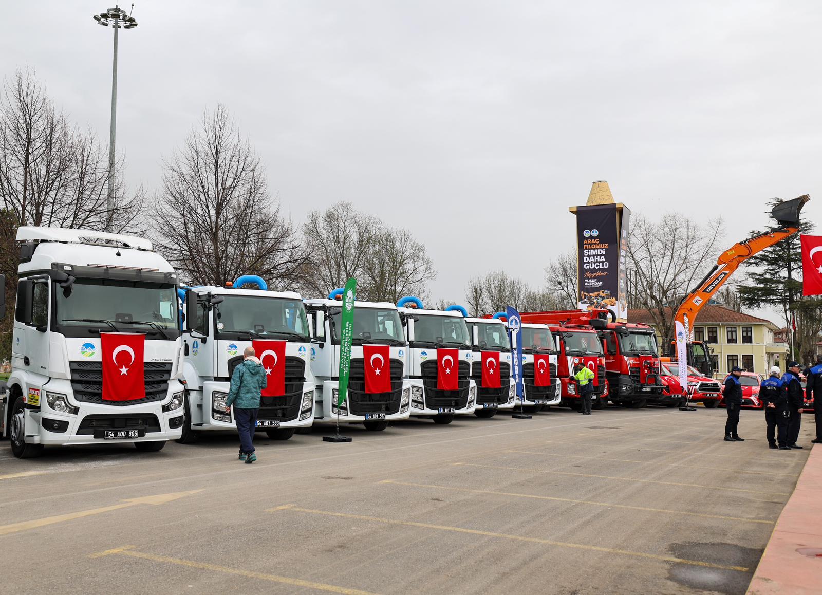 Büyükşehir’den Sakarya'ya hizmet için 484 milyon TL ile 59 araçlık dev yatırım