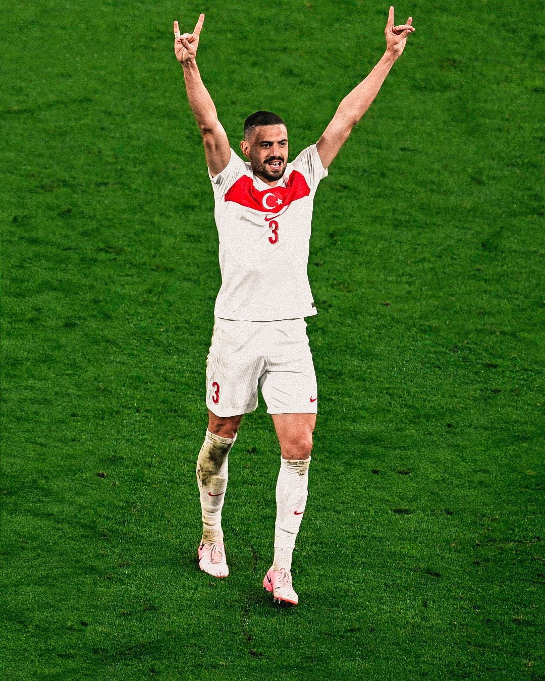 “UEFA bu yanlıştan acilen dönmelidir”