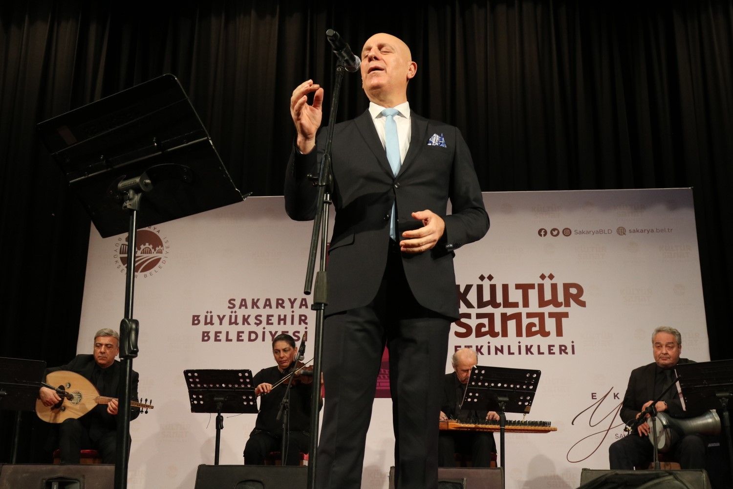 ‘Dilden Gönüle’ dinletisi kulakların pasını sildi