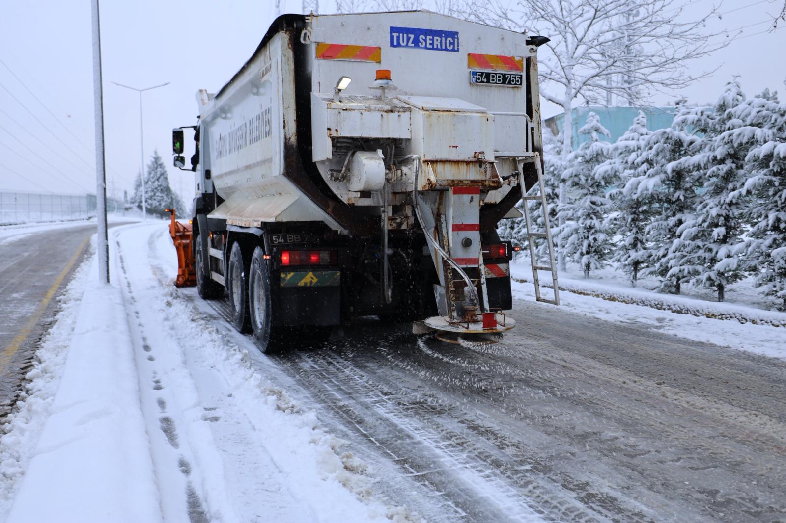 Büyükşehir 48 araç ve 100 kişilik timle karla mücadele mesaisinde: İşte son durum