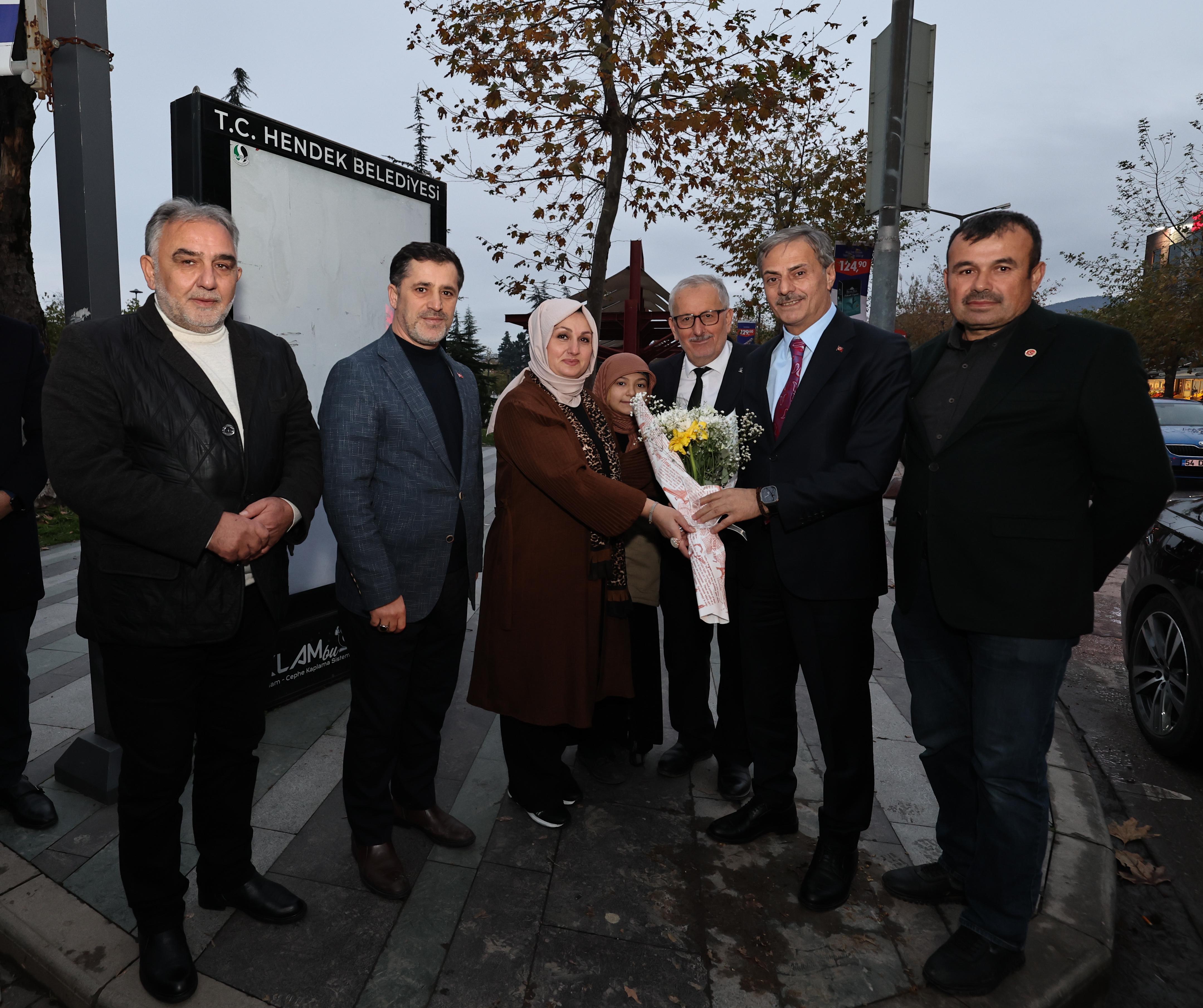 Yusuf Alemdar Akyazı ve Hendek’i adım adım gezdi: “Verdiğimiz her sözün arkasındayız”