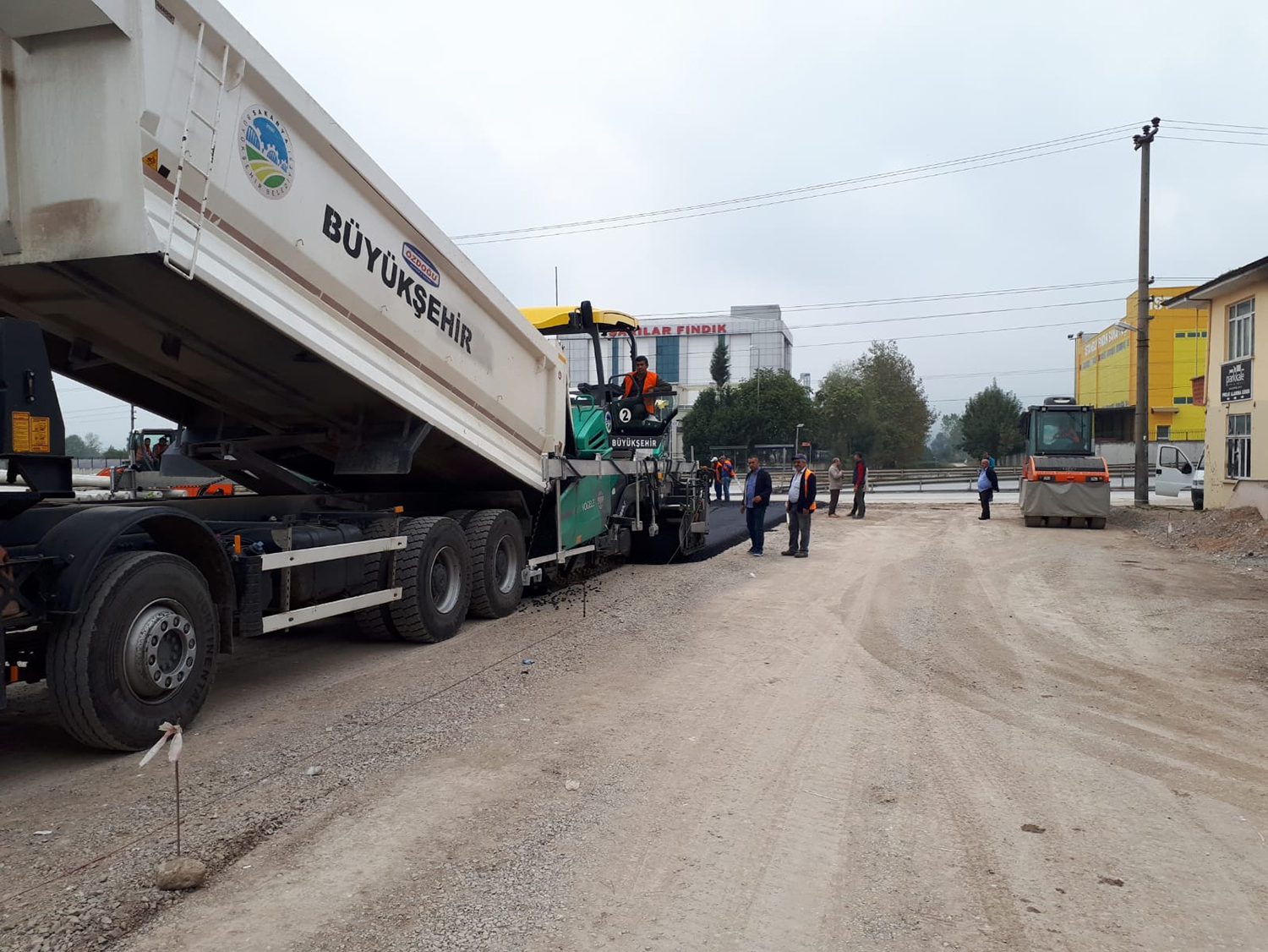 Yıldırım Beyazıt Caddesi’nde altyapı tamam sıra asfaltta