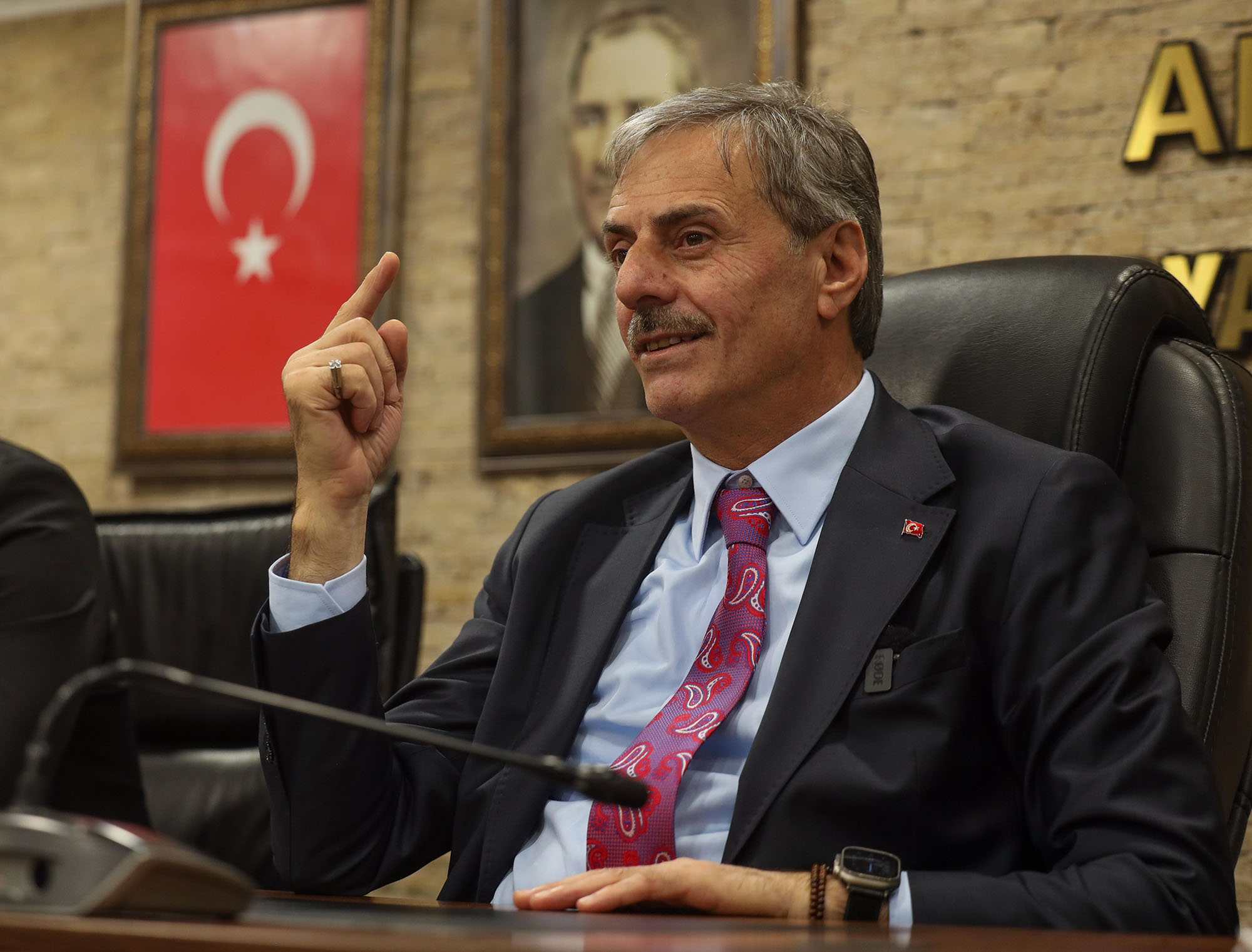 “Türkiye Yüzyılı’nın mimarı olacak gençlerimizin her zaman yanındayız”