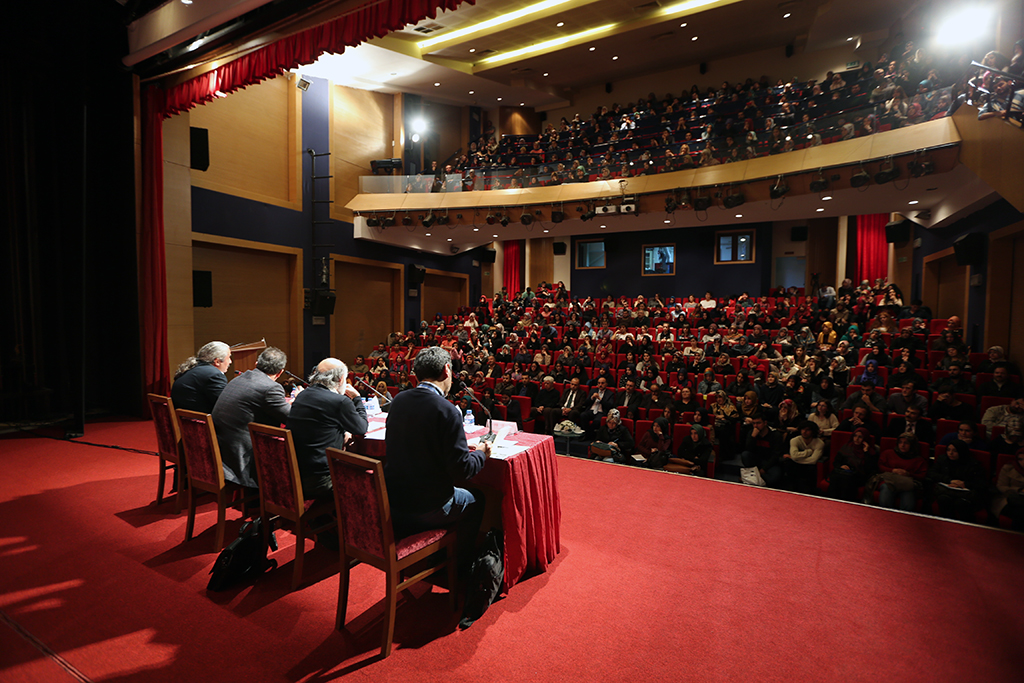 Doğunun Naifliğine Bürünen Şair: Zarifoğlu