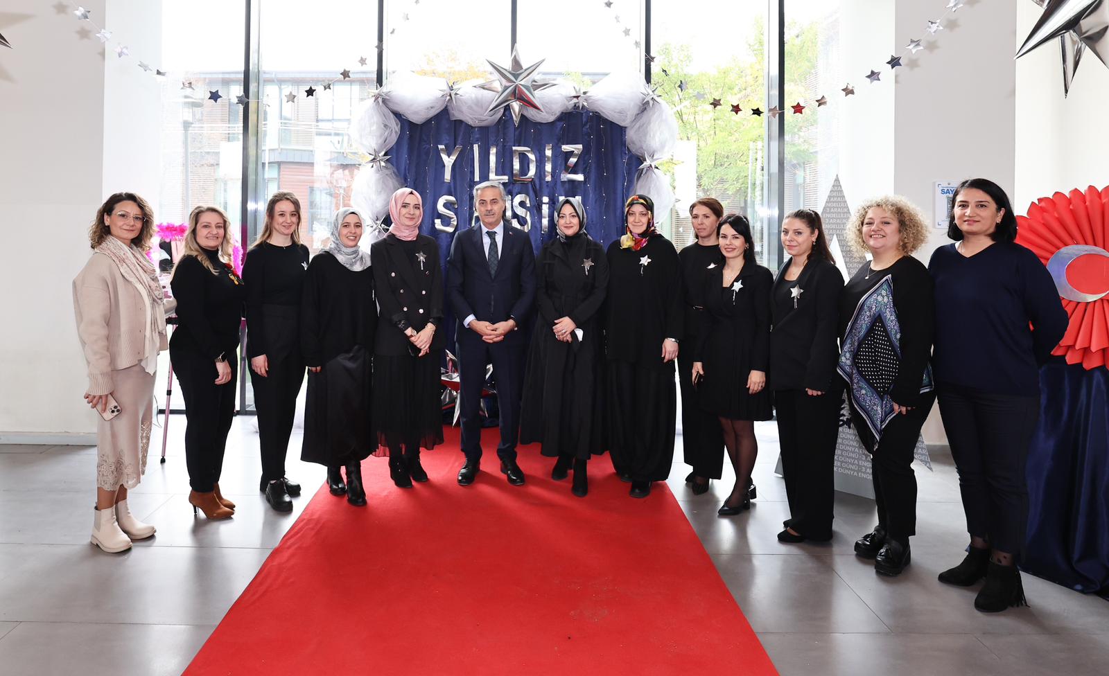 “Bugün sevgi ve dayanışmayı hatırlama, engelleri birlikte aşma günüdür”