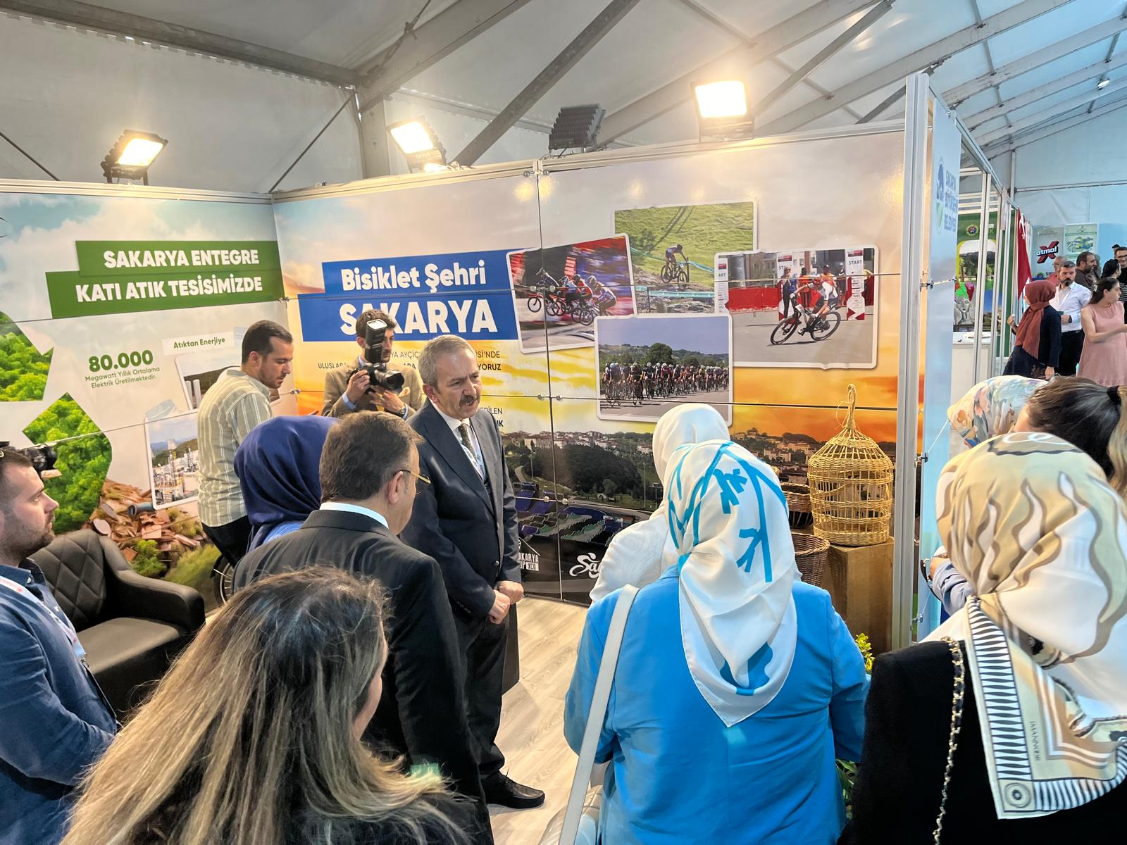 Büyükşehir’in sıfır atık ve iklim değişikliğiyle mücadele çalışmaları ÇEVREFEST’te ilgi odağı oldu