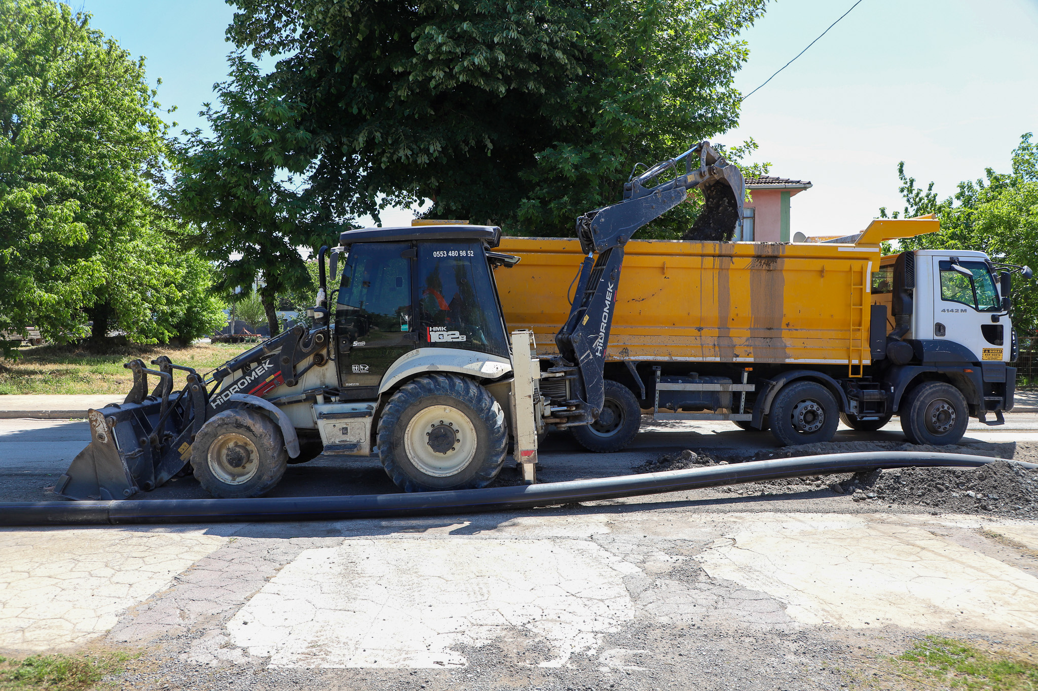 Söğütlü’nün atık su ve içme suyu projesinde çalışmalar hız kazandı