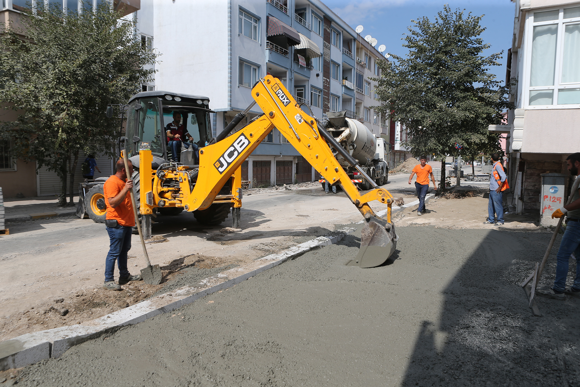 Kol Sokak’ta dönüşüm çalışmaları başladı