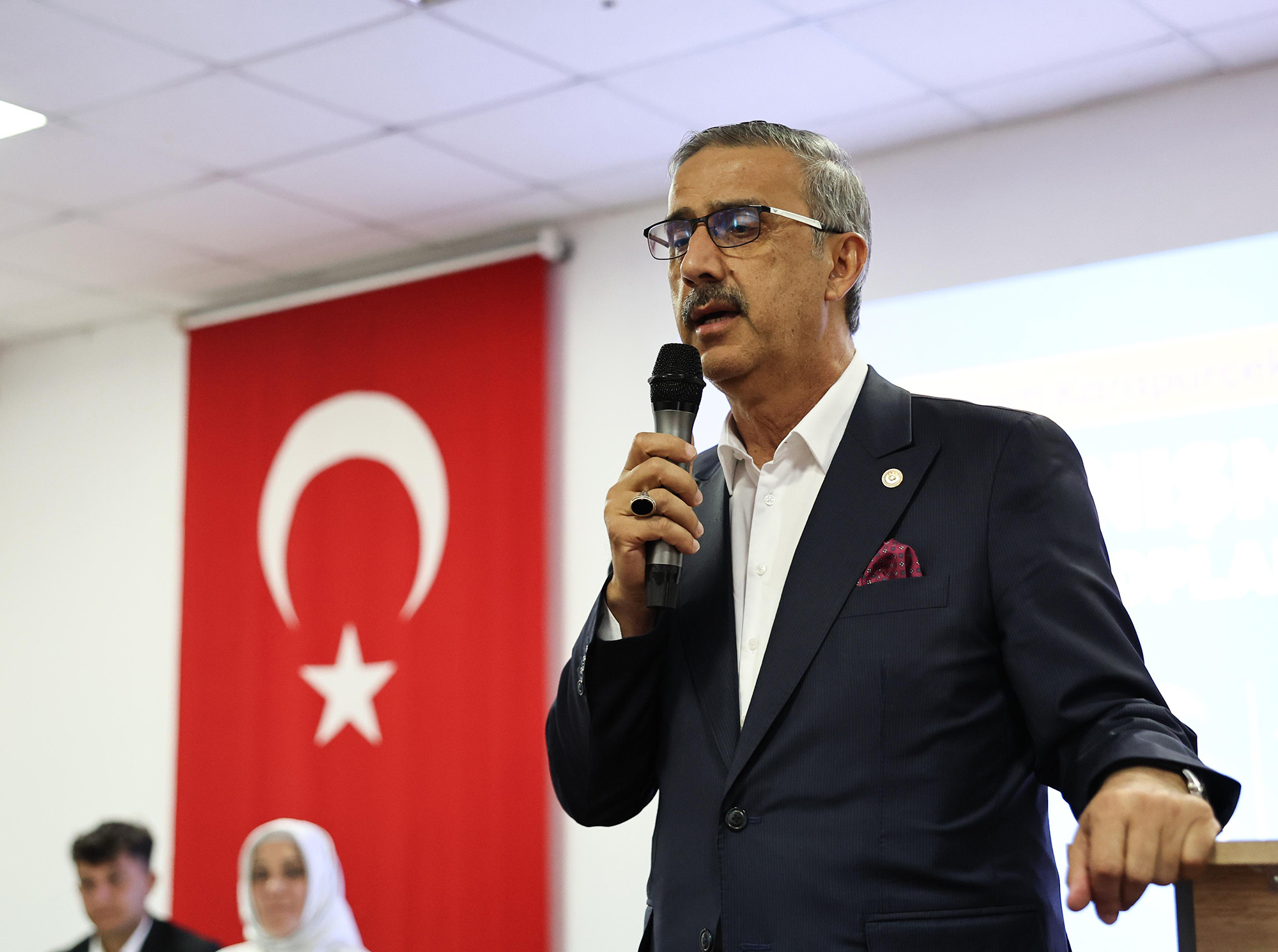 Karapürçek’te yatırım ve hizmet seferberliğimiz devam edecek: SGM, Millet Bahçesi, Futbol Sahası ve Ön Çökeltim Sistemi…