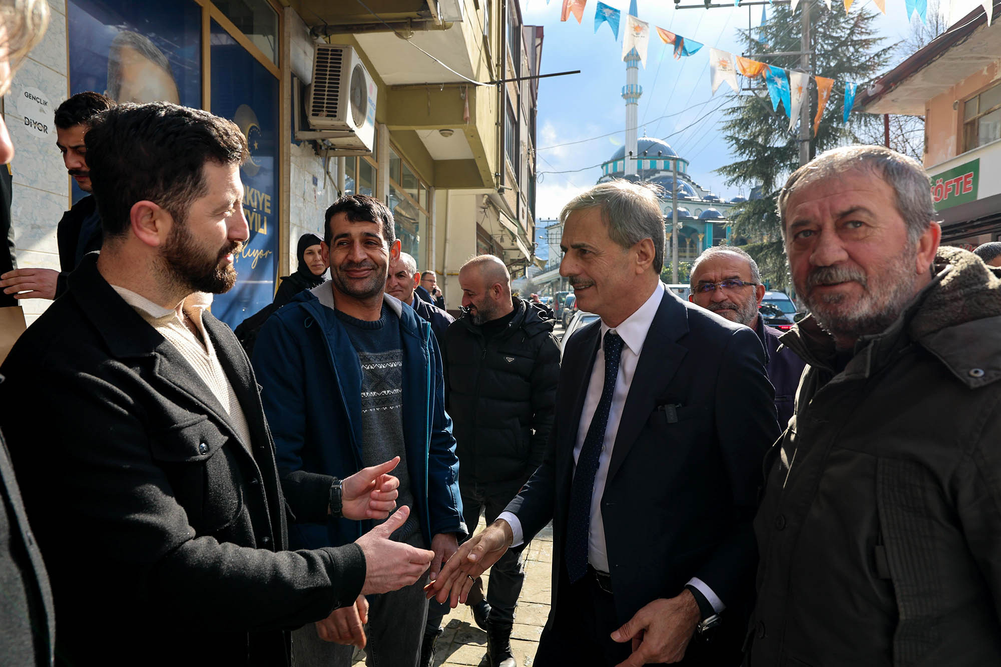 Başkan Alemdar’dan Karapürçek’te Bölgesel Park ve SGM müjdesi