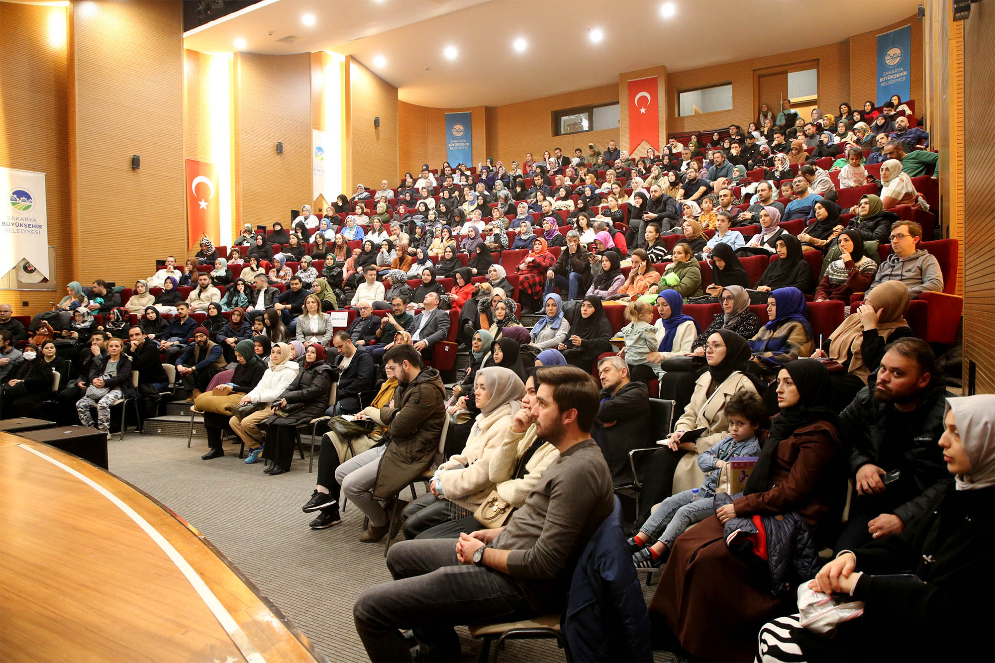 Ünlü isimden anne-babalara çok önemli tavsiyeler: “Çocuğun kızması normal…”