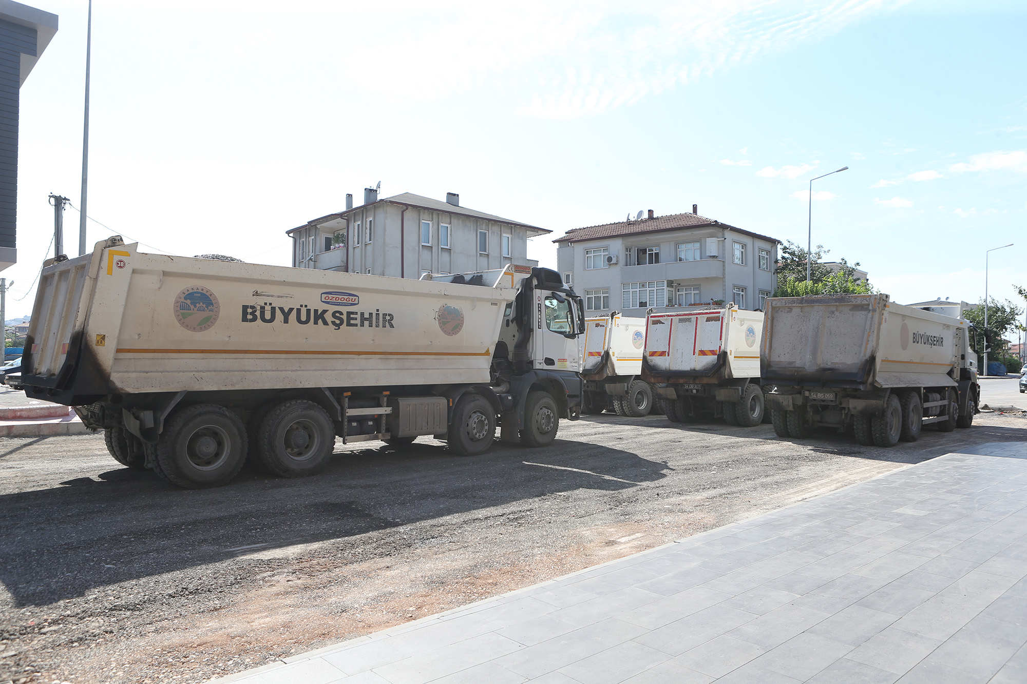 Bayram öncesi asfalt çalışmaları hız kazandı