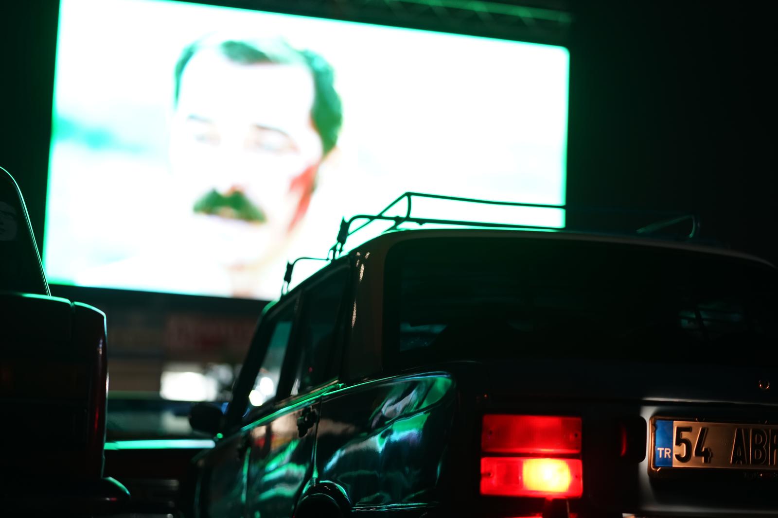 Arabalı sinema etkinliğine yoğun ilgi