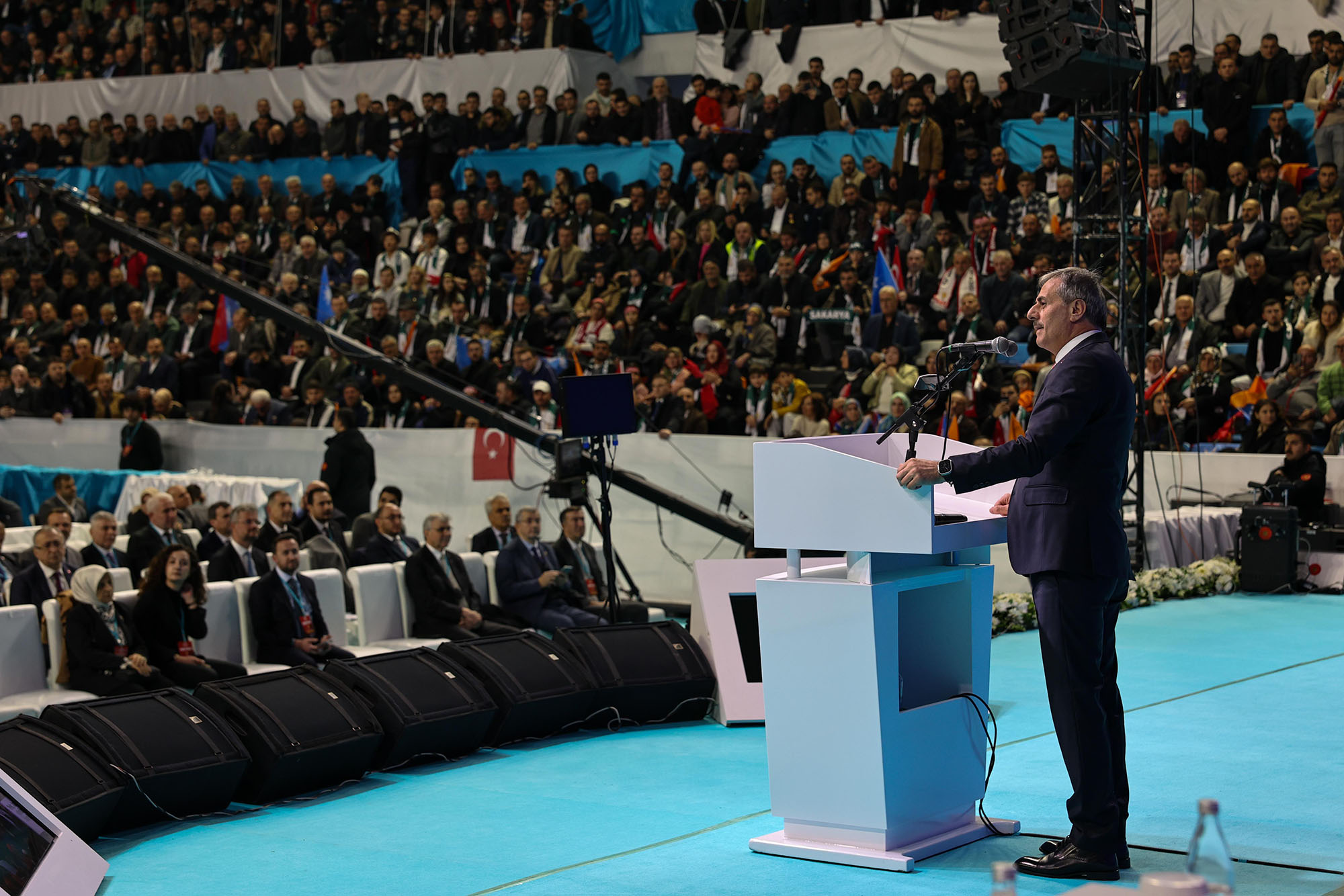 “Davamızın ve liderimizin yanında olmaya devam edeceğiz”