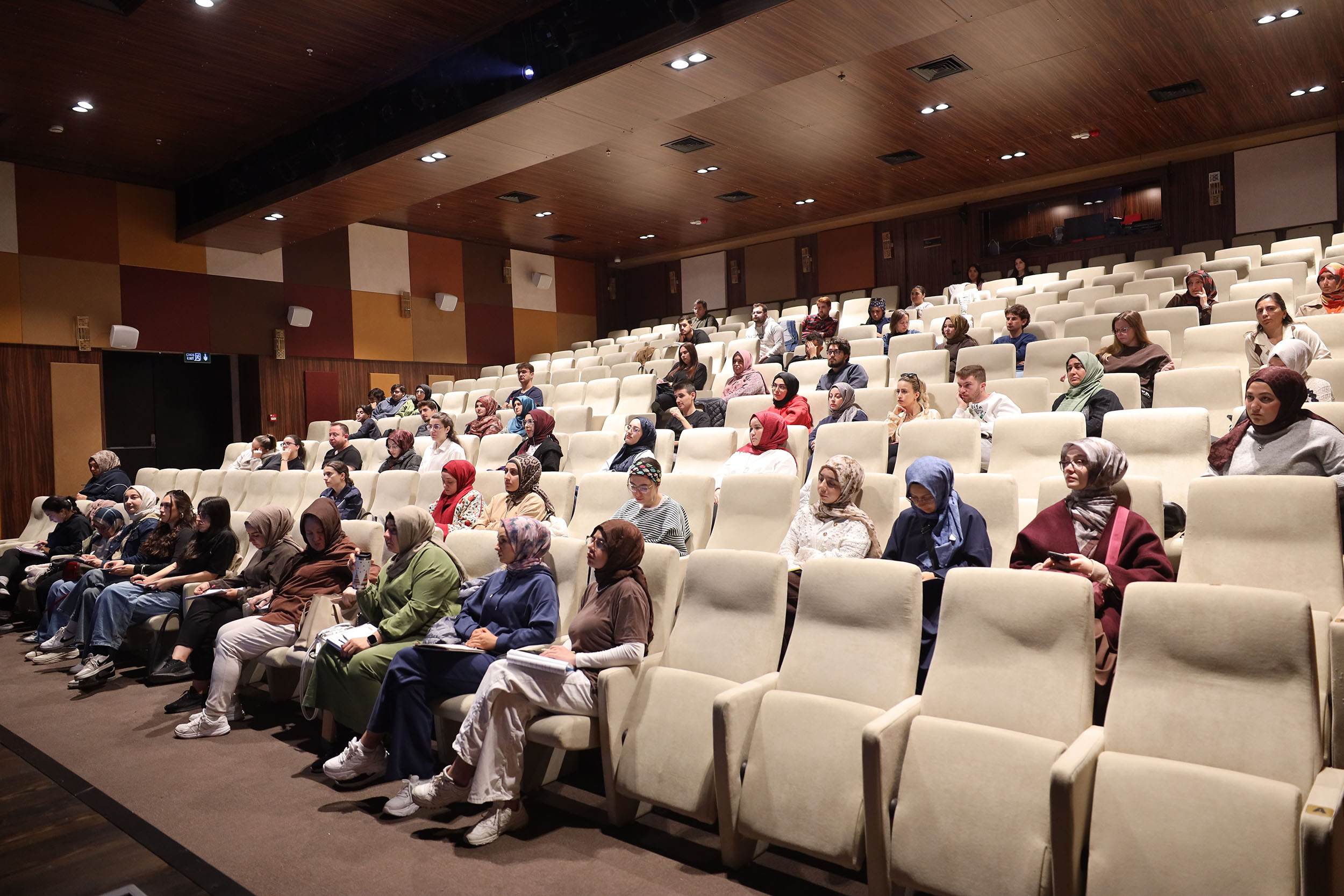 KPSS Ön Lisans adayları sınav öncesi Büyükşehir’le bilgilerini tazeledi
