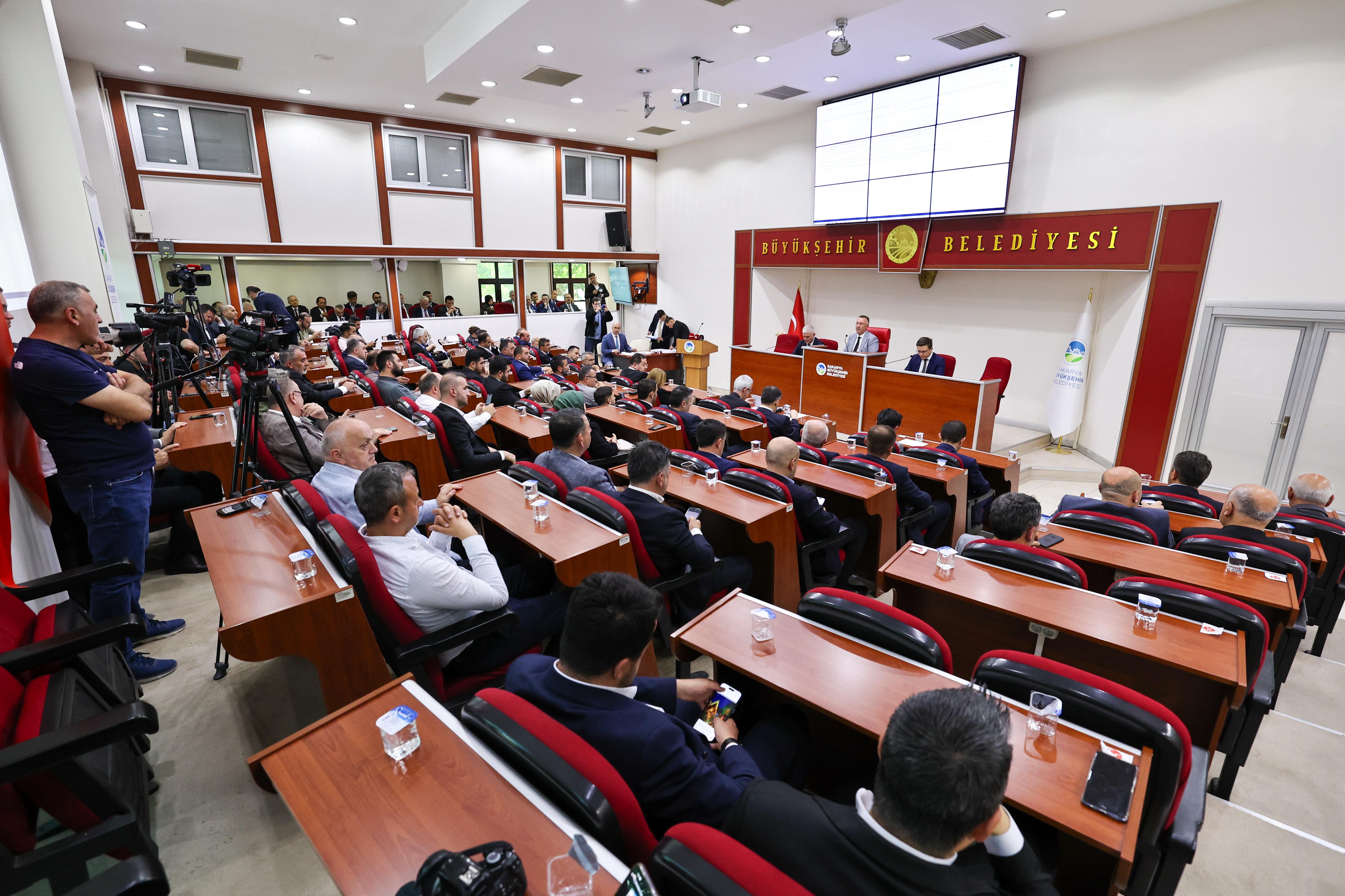 Ulaşımda öğrenciler için ücretsiz seyahat ve indirim: “Müjdelerimiz devam edecek”