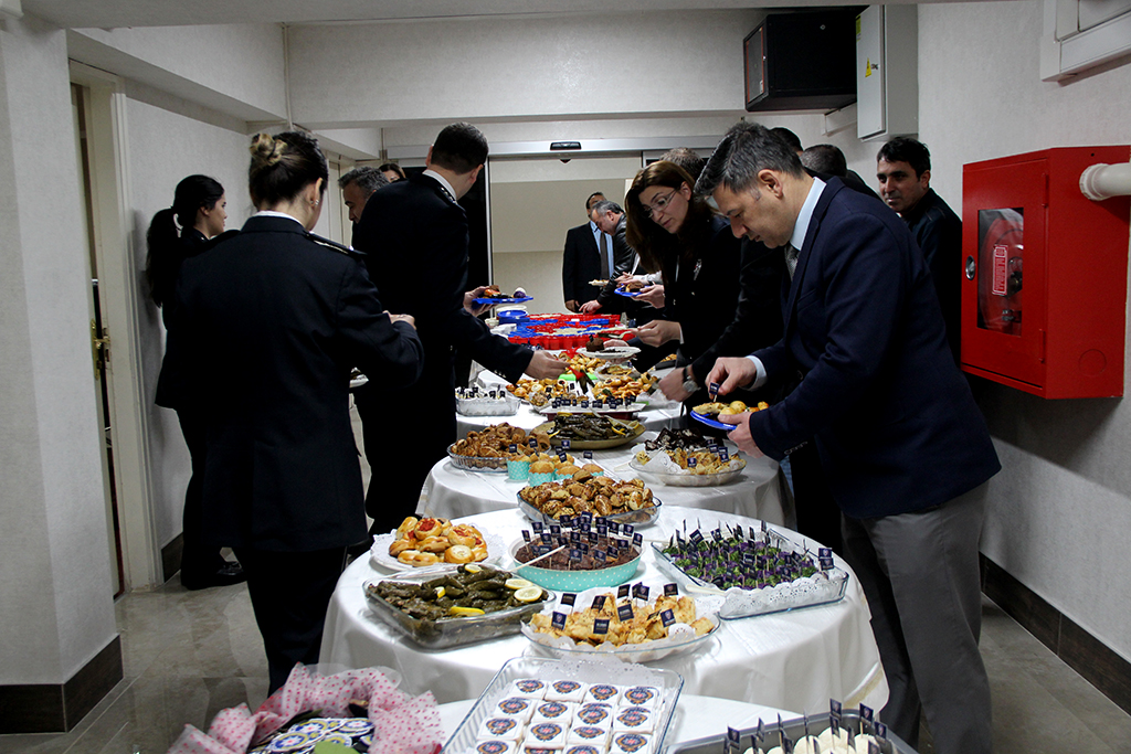 Miniklerden Polis teşkilatına anlamlı ziyaret