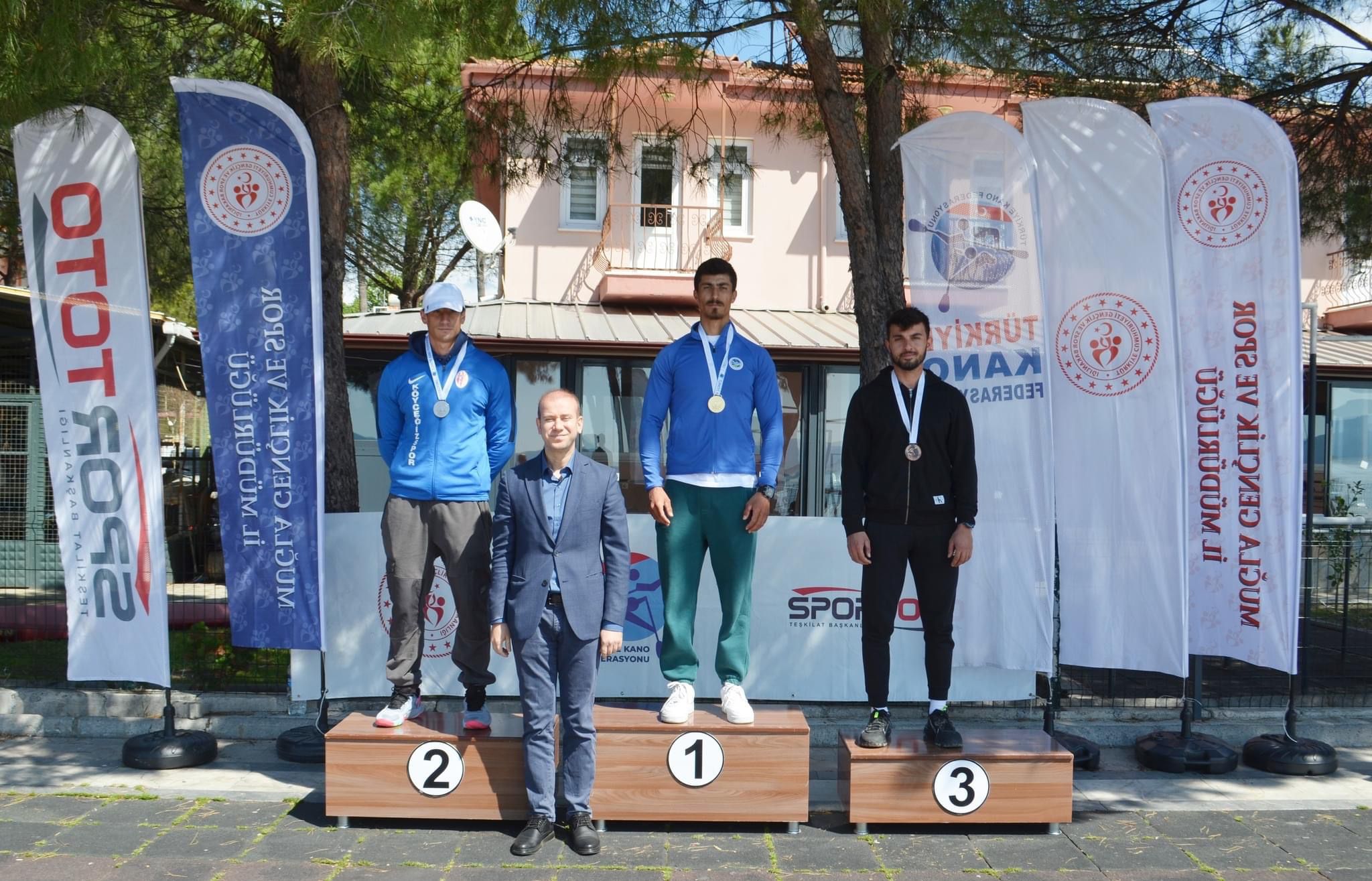 Büyükşehirli 6 kanocuya milli davet