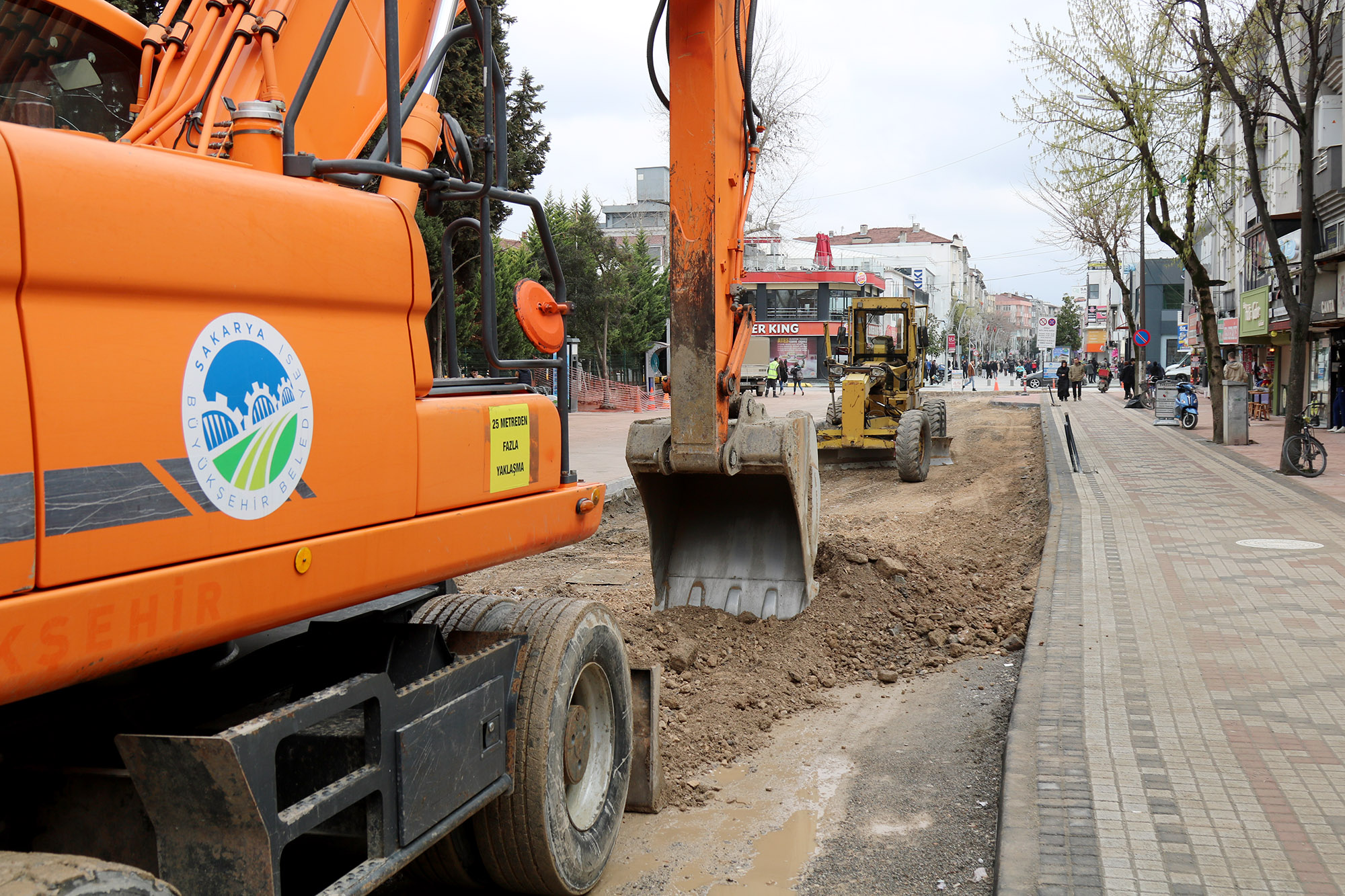 Çark Caddesi'ne dekoratif dokunuşlar: Yeni yüzüne kavuşuyor