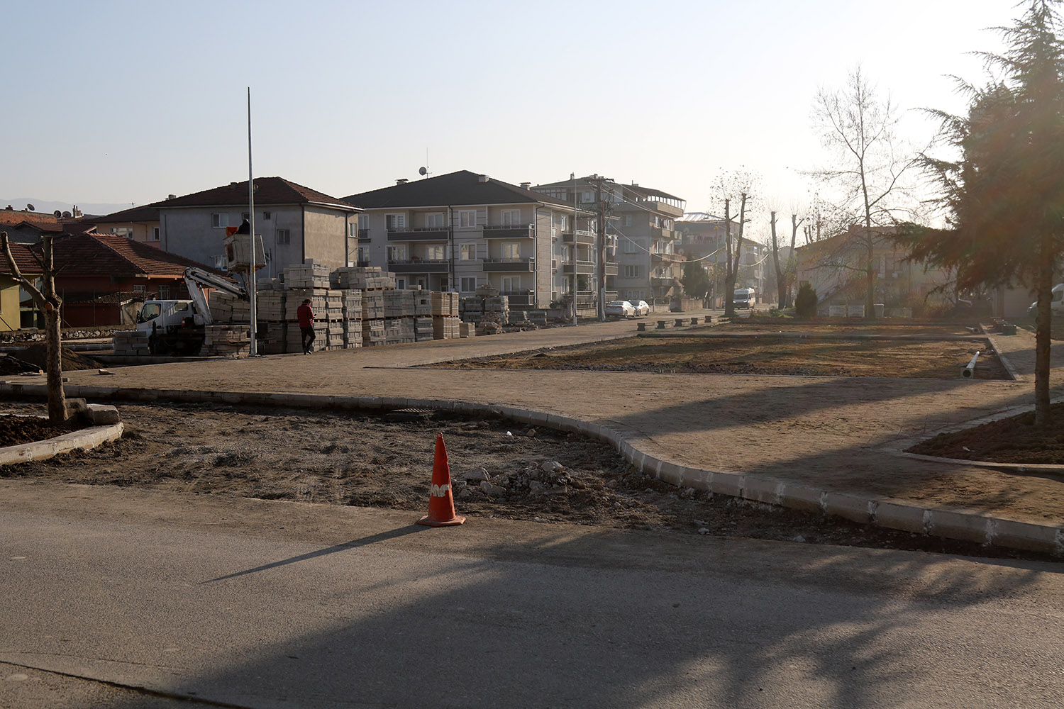 Büyükşehir Arifiye’nin çehresini değiştiriyor