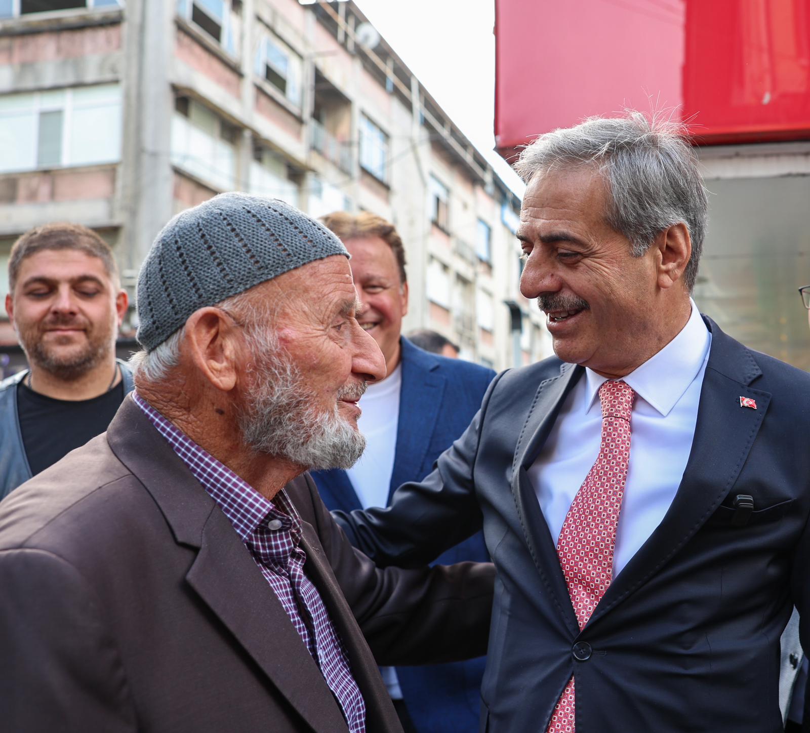 “Şehrimizin hafızası olan esnaflarımızla bir ve beraber olmaya devam edeceğiz”