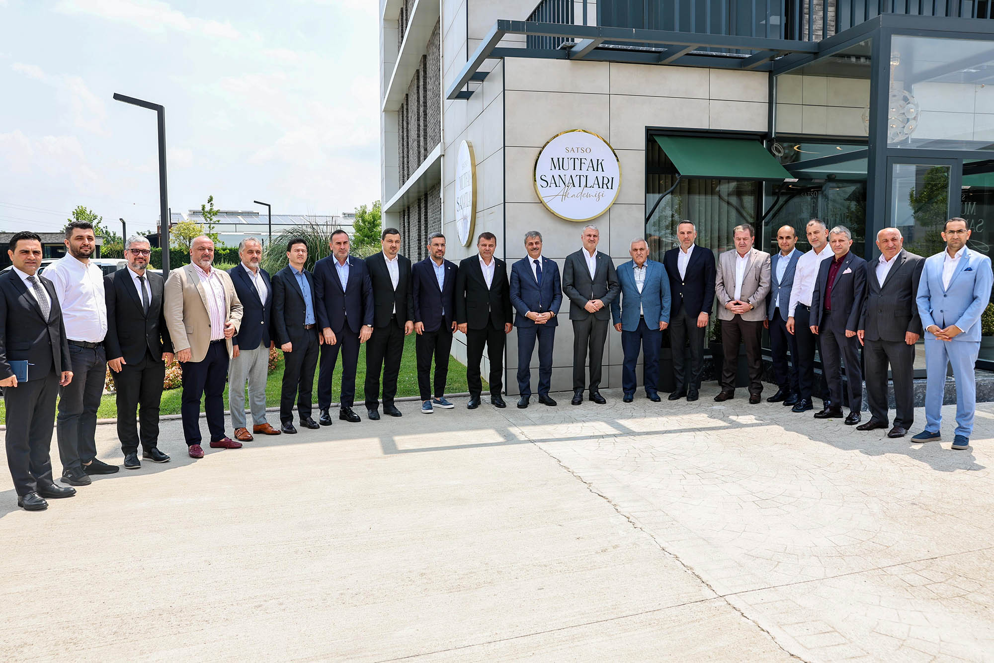 “Bu şehre katkı sağlayacak her fikrin yanındayız”