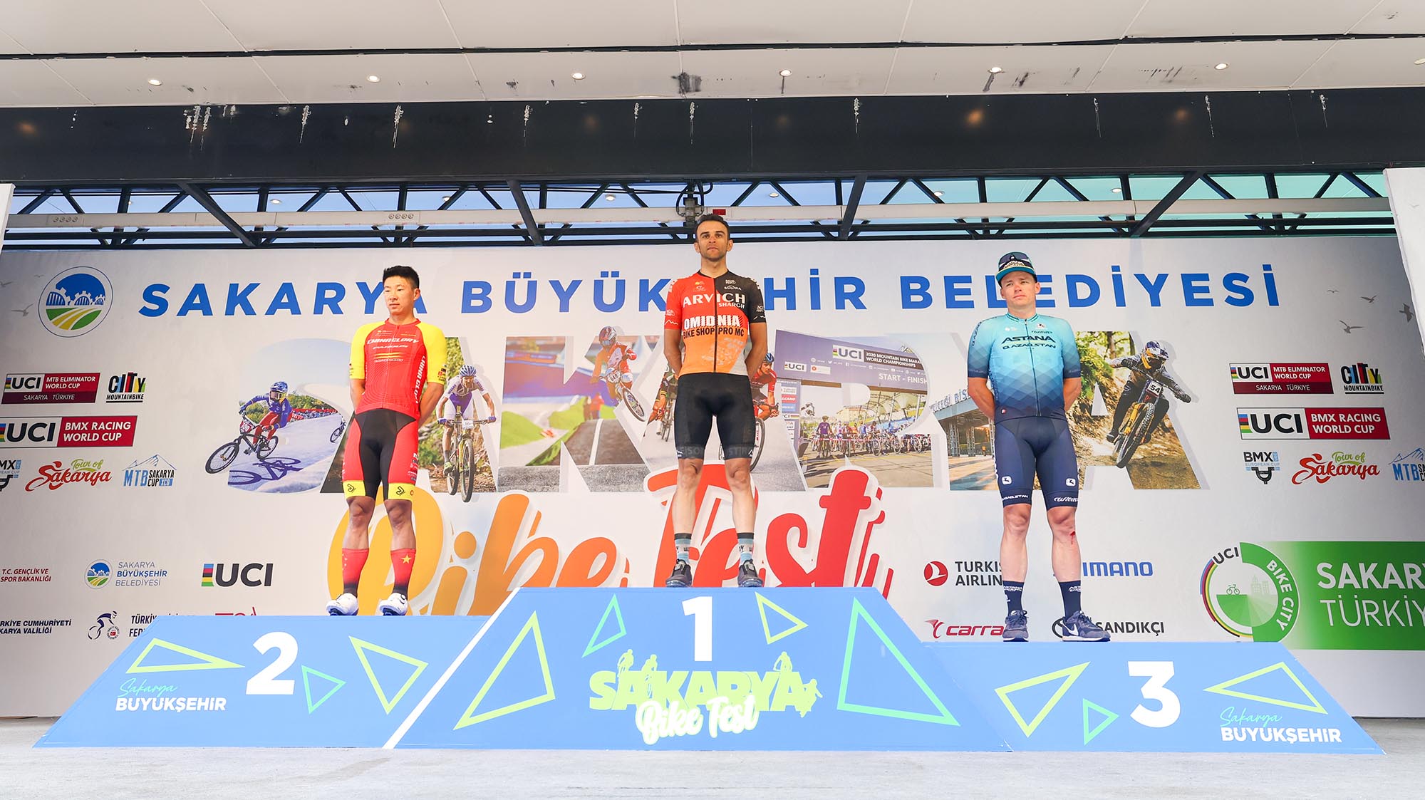 119 kilometrelik zorlu parkurda Tour Of Sakarya fırtınası