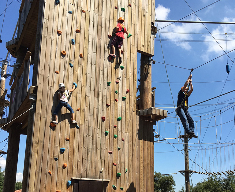 Minik Maceracılar Zirveye Çıktı