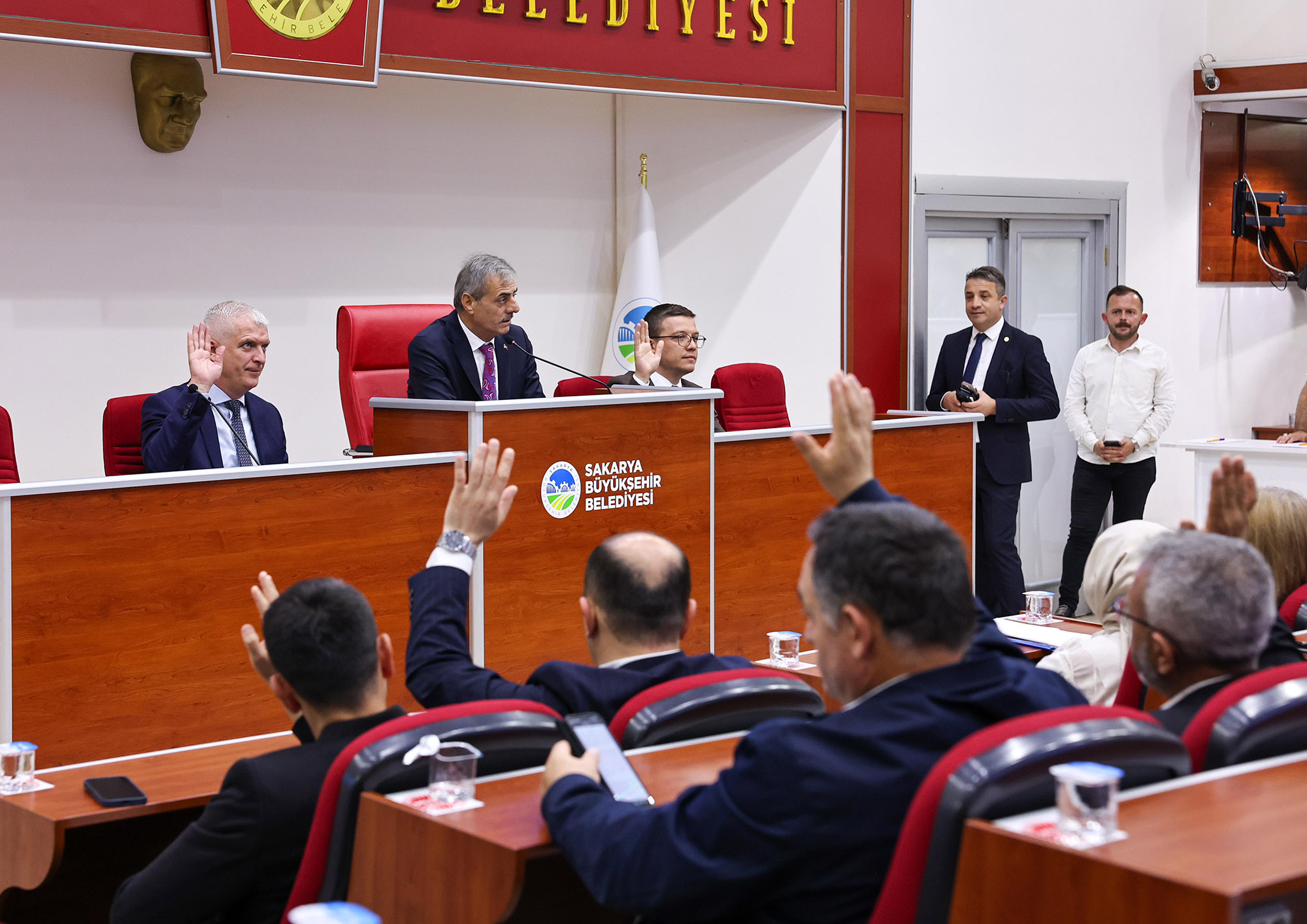 “Derdimiz ekonomik hesaplar değil, insan hayatıdır”