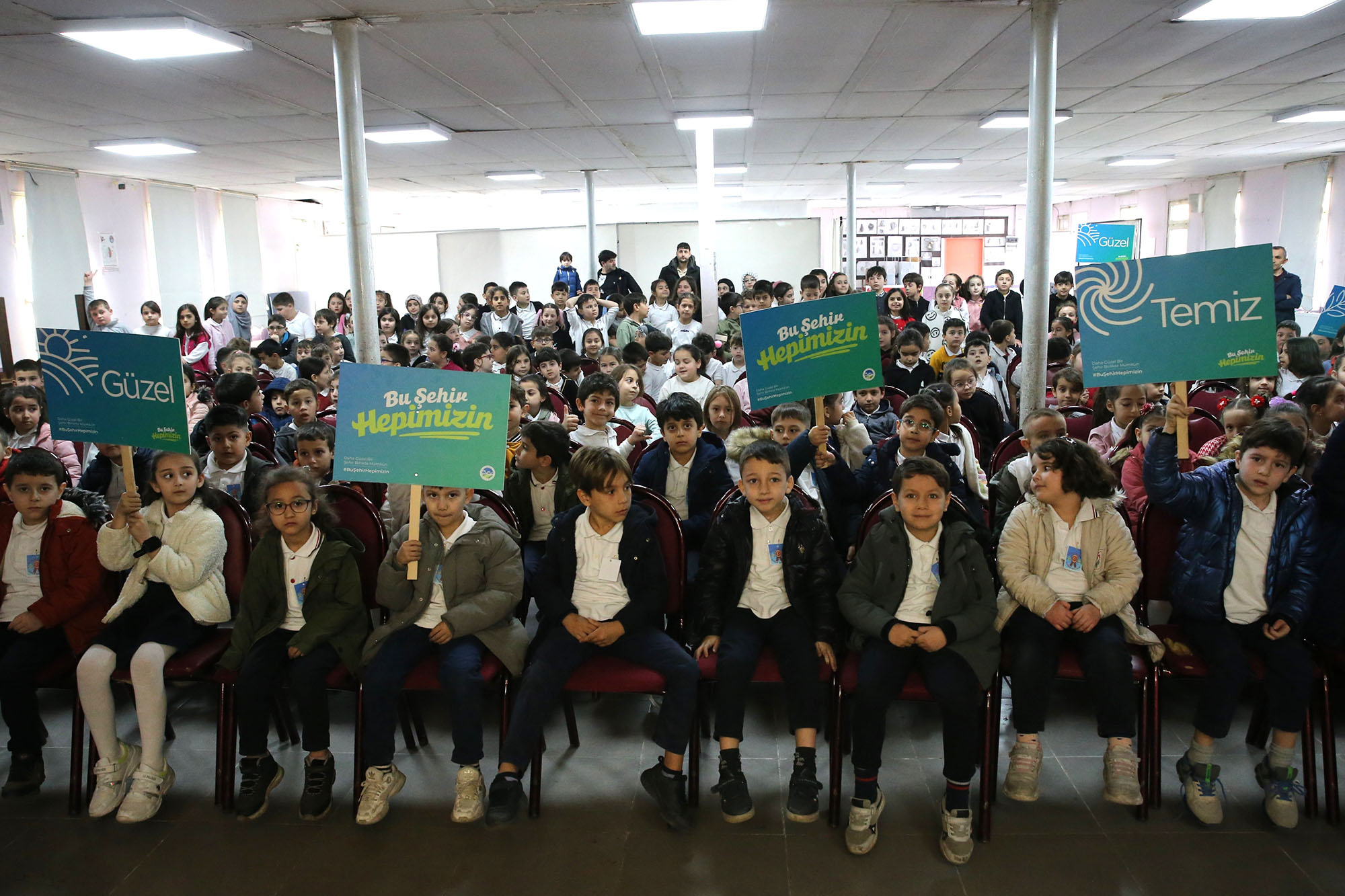 Ramazan’da çocuklar Büyükşehirle neşeye eğlenceye doydu