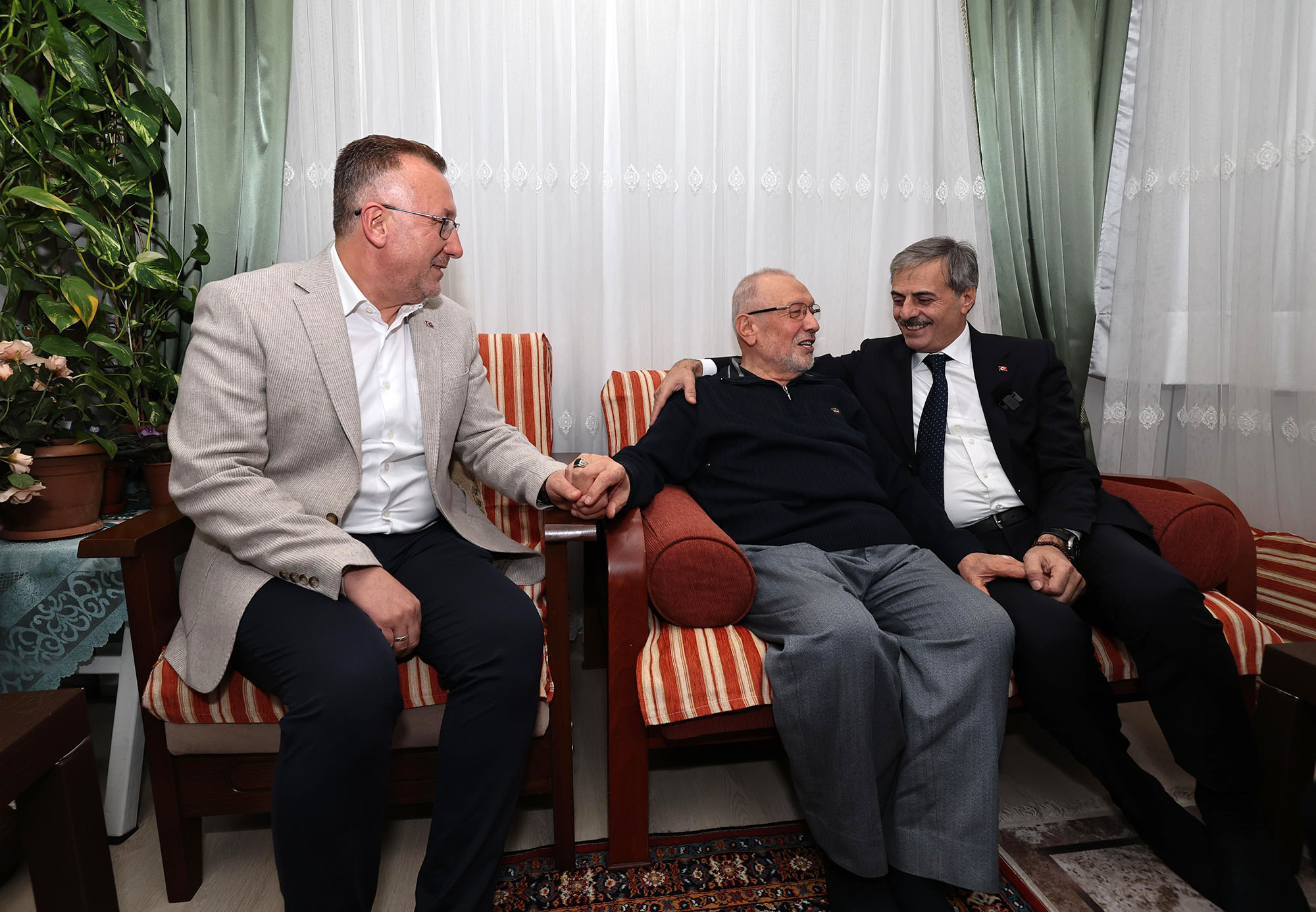 “Bizim yerimiz her zaman milletimizin yanıdır”
