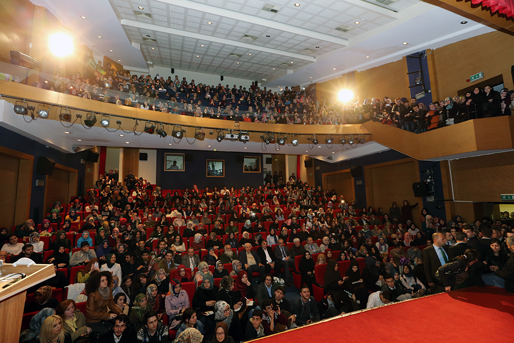 Kalbi ve Kapısı Herkese Açık Güzel İnsan