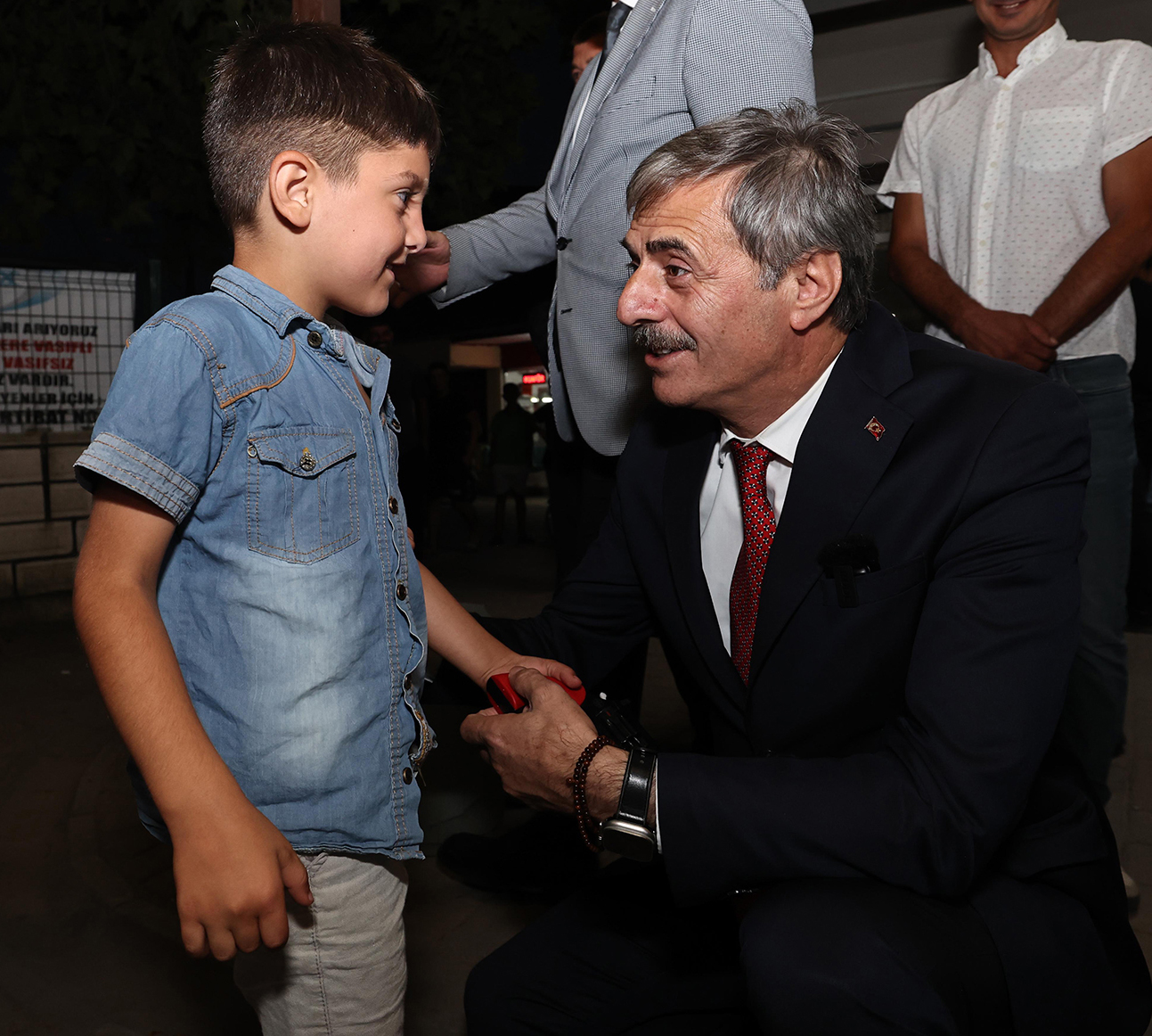 “İnsan merkezli, hizmet odaklı belediyecilik anlayışıyla şehrimizin tamamı için çalışıyoruz”