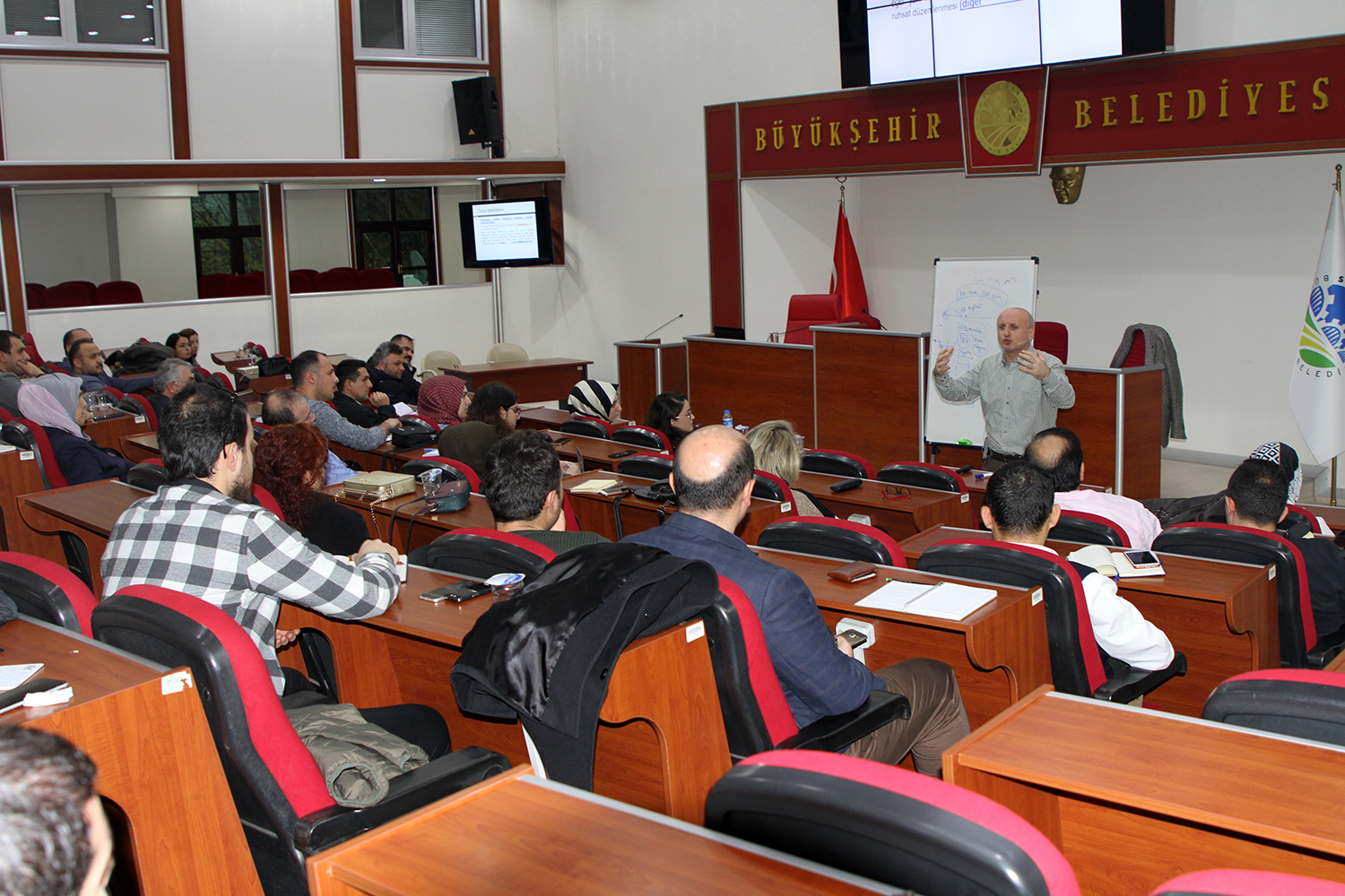 Eğitim seminerinde imar mevzuatı ele alındı