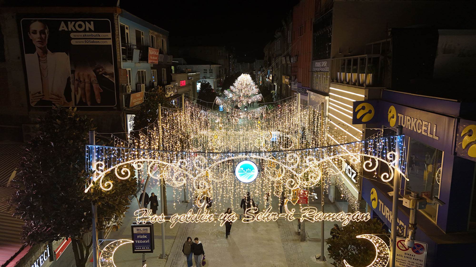 Çark Caddesi’nde ışıl ışıl Ramazan 