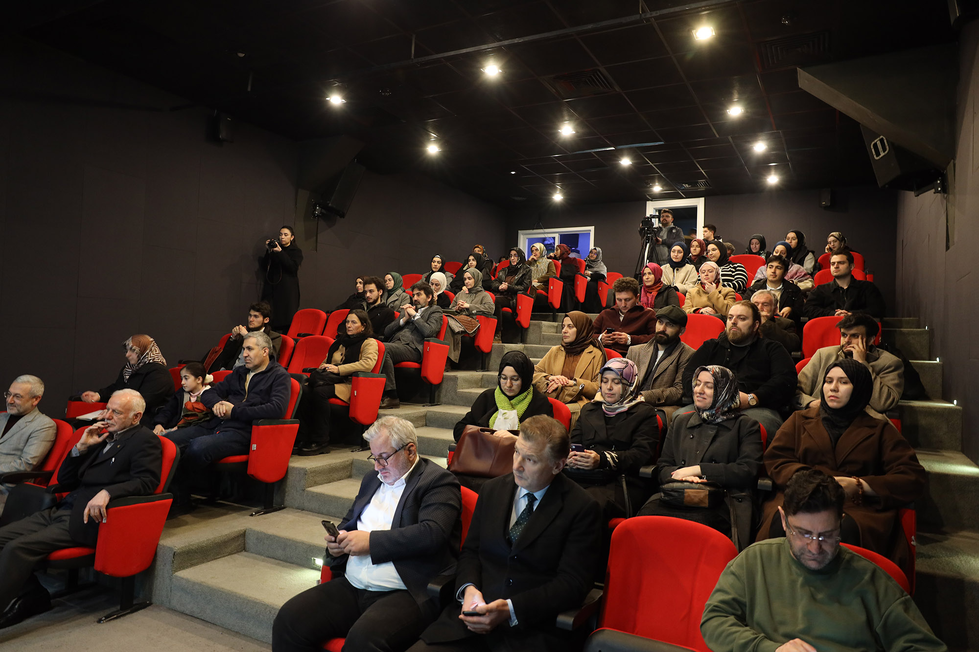 OSM’de Bursevî’ye vefa: Sergi açıldı, panelde düşünce dünyası konuşuldu