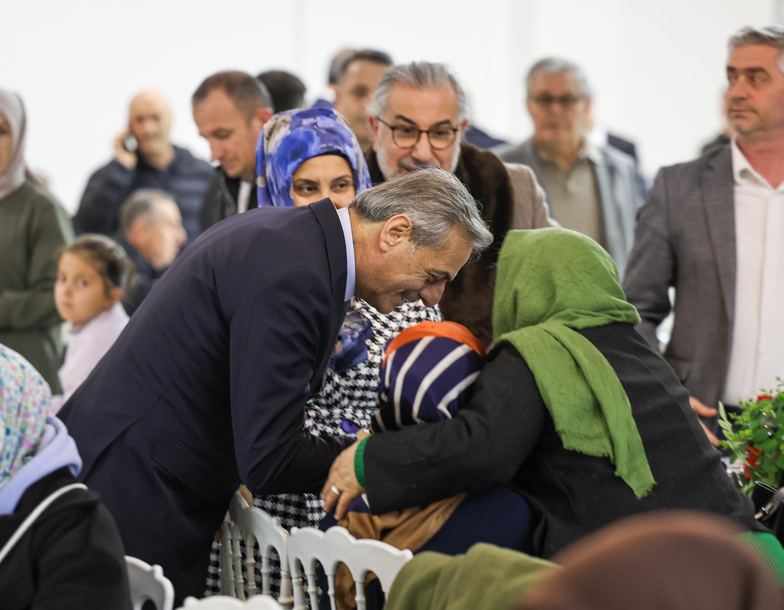 Başkan Yusuf Alemdar'dan Hendek’te peş peşe müjdeler