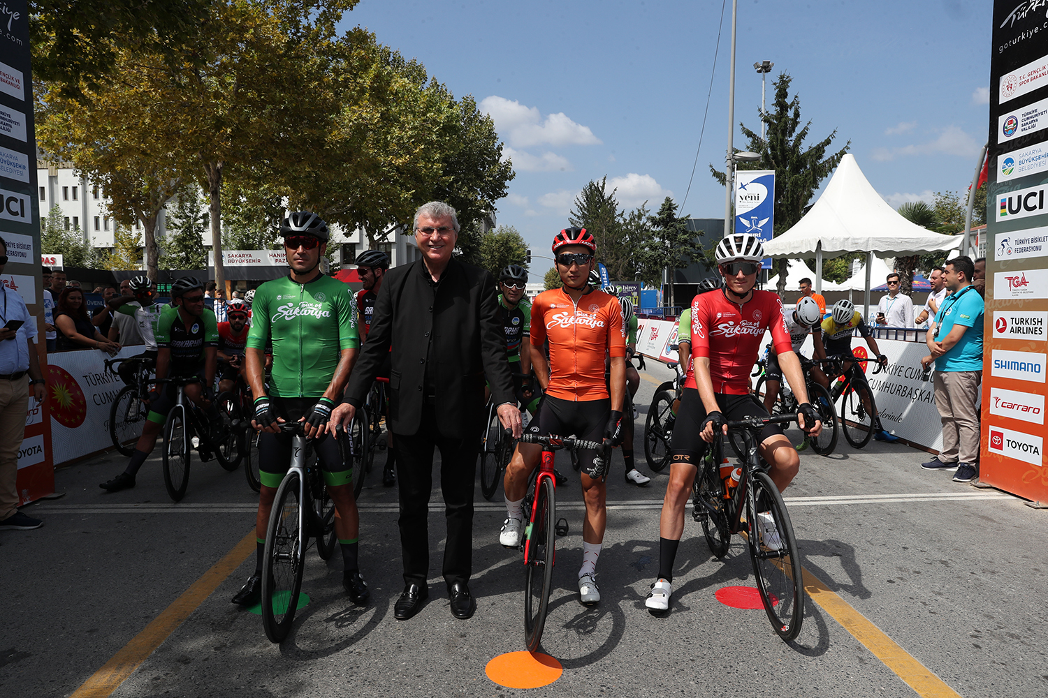 Tour Of Sakarya’da heyecan dorukta: Şampiyonları belirleyecek yarış başladı