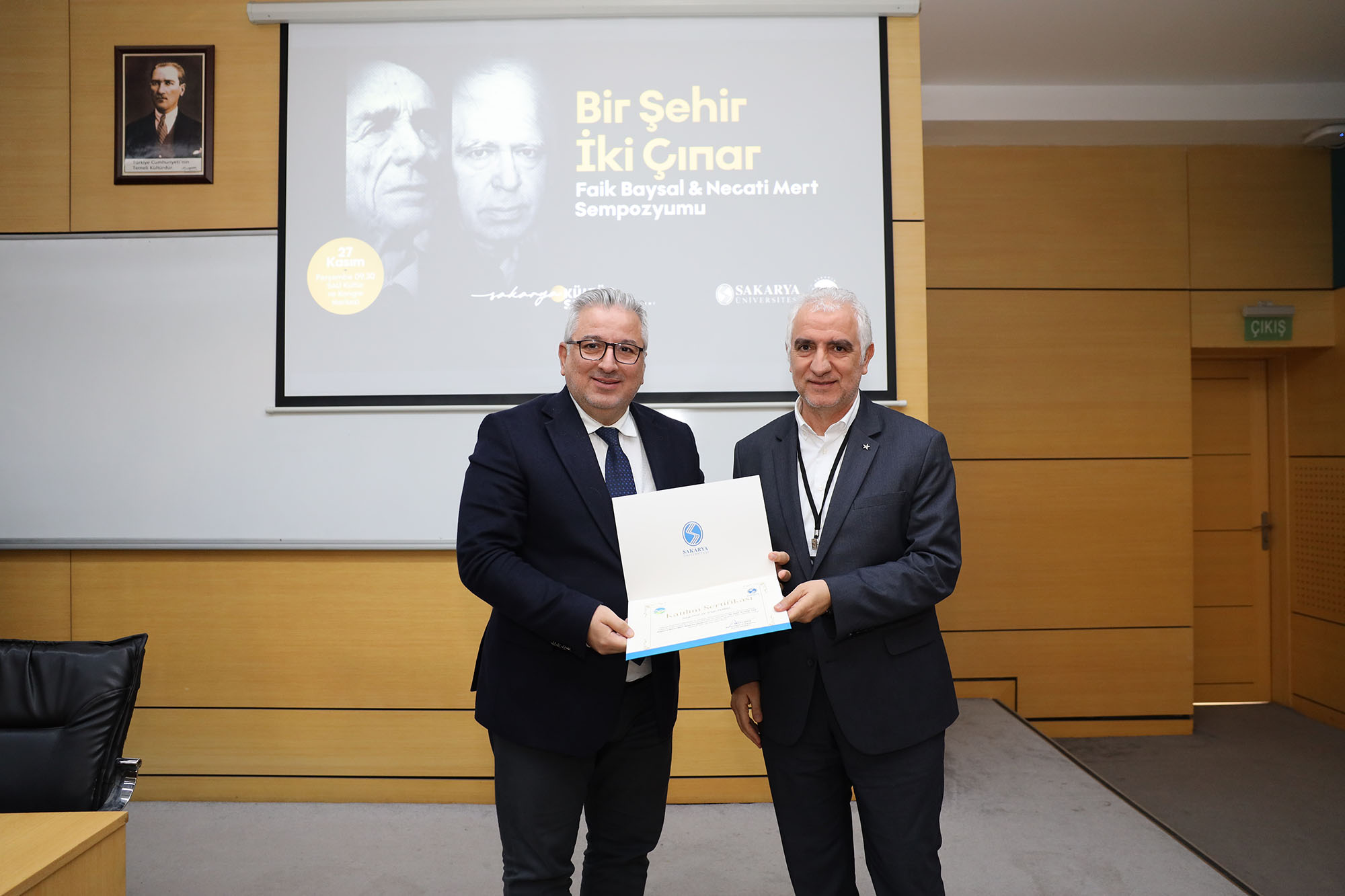 ‘Bir Şehir İki Çınar’ sempozyumunun ilk oturumu Faik Baysal oldu