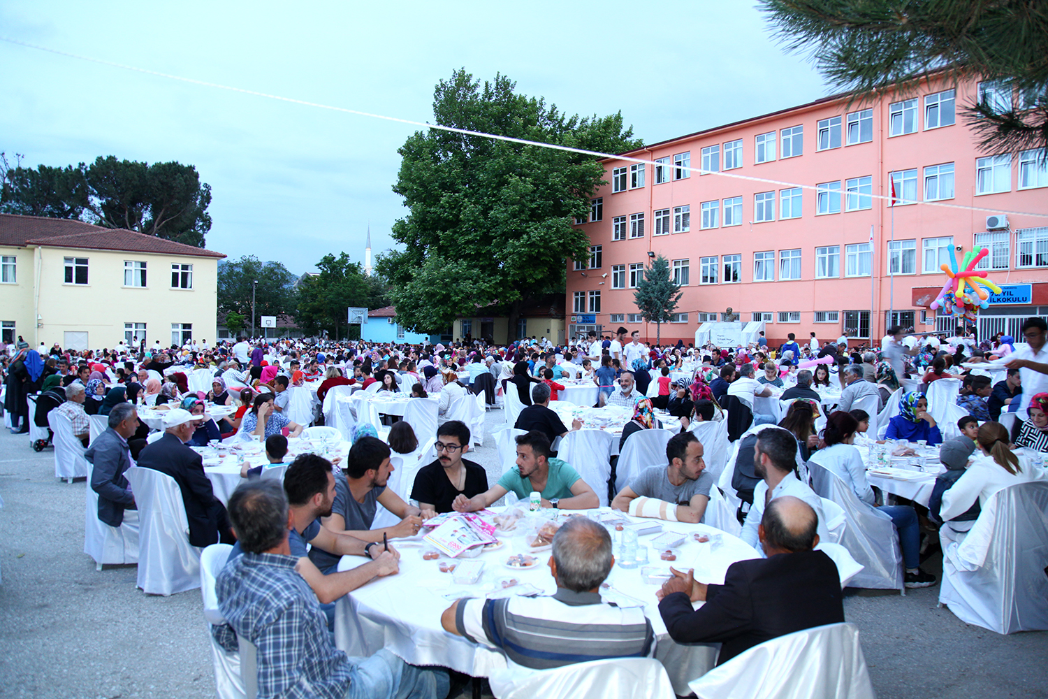 Gönül sofraları Pamukova’da kuruldu