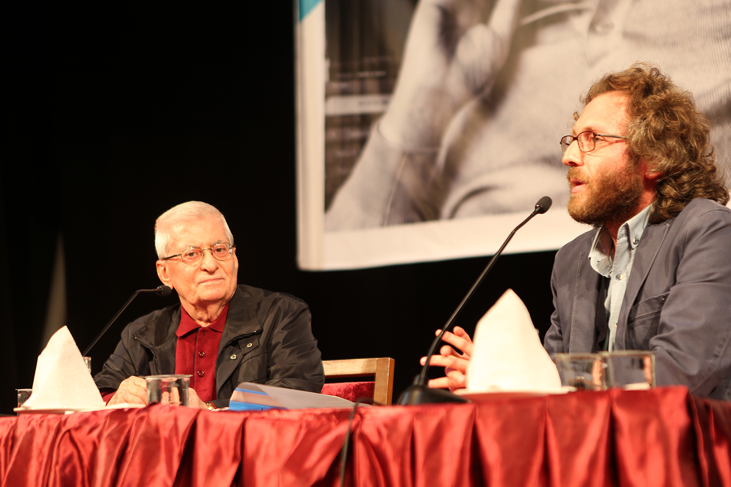 Şiir Seneler Sonra da Olsa Muhatabını Bulur