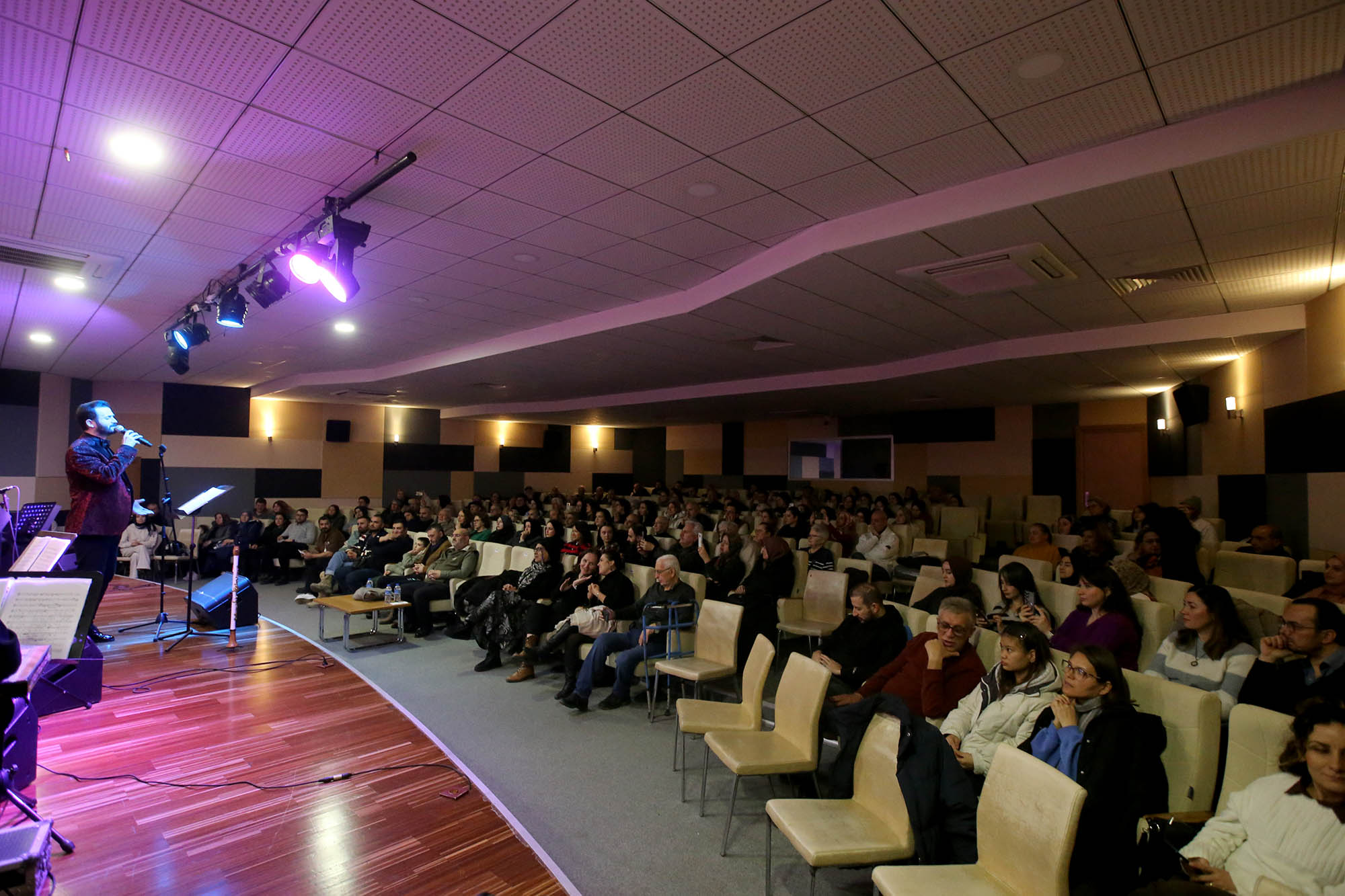 Klarnet ve kanun tınılarıyla unutulmaz gece