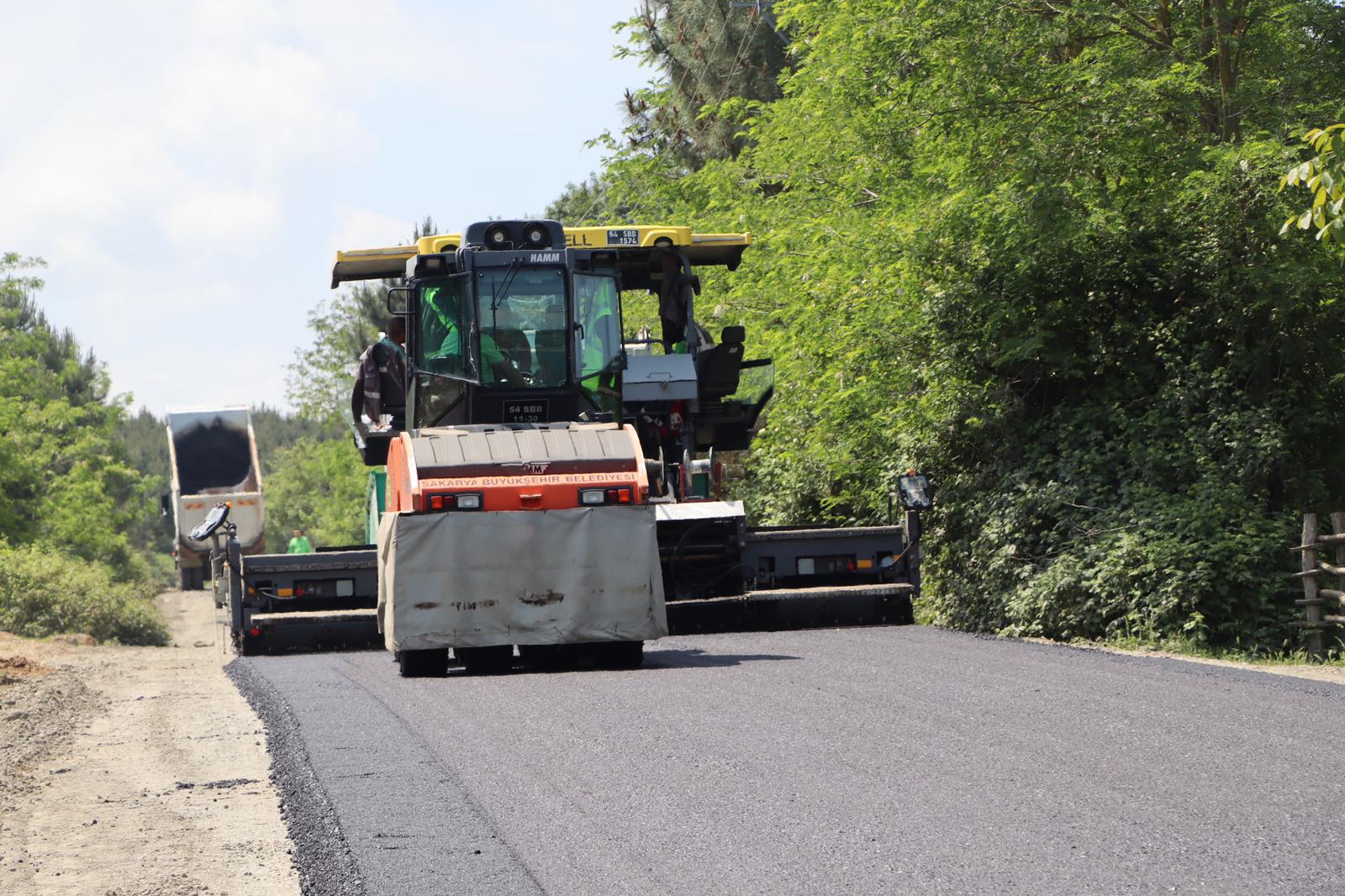 Büyükşehir Kaynarca’da asfalt yenileme çalışmalarına başladı