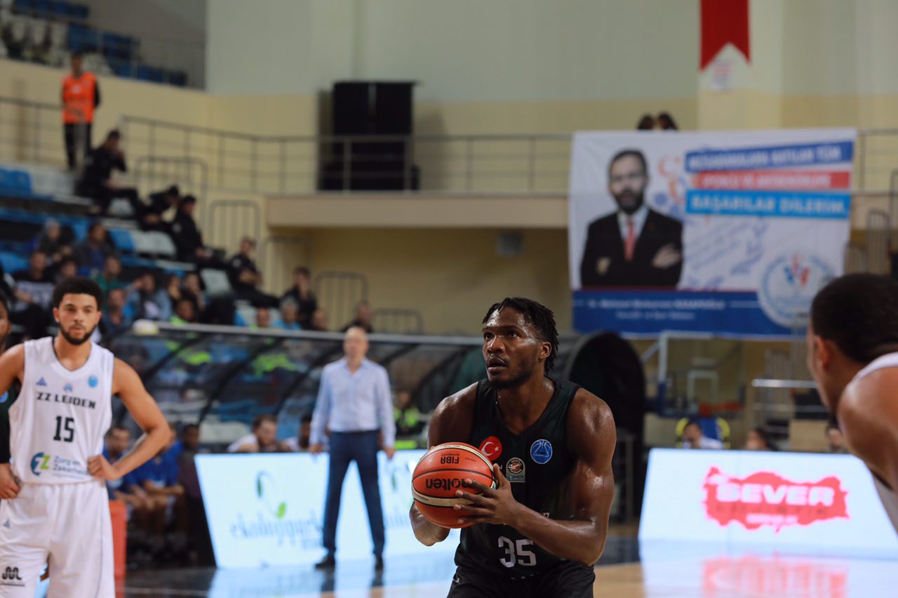 Büyükşehir Europe Cup’a mağlubiyetle başladı