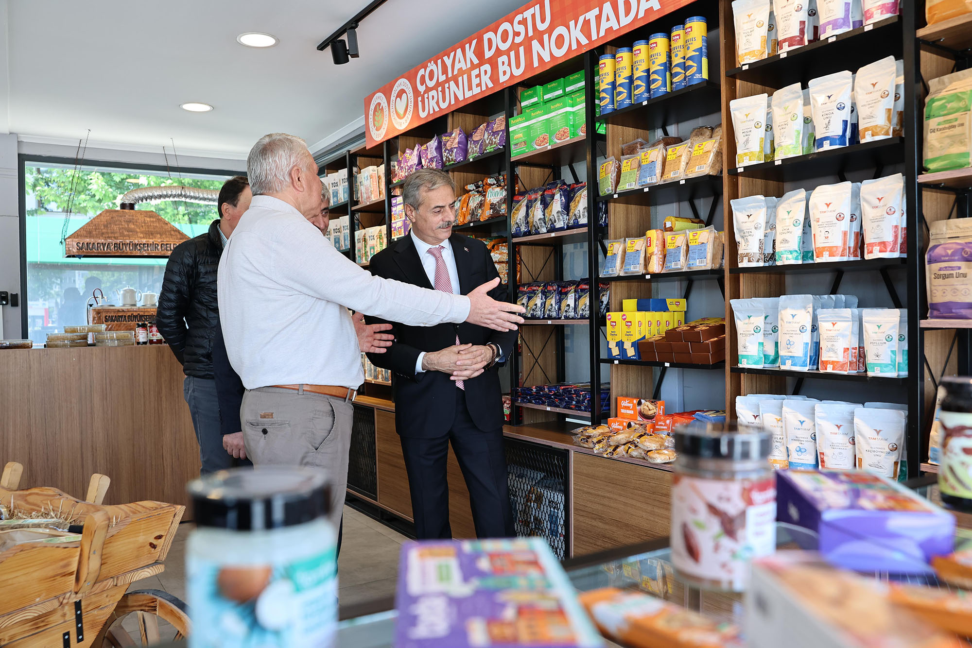 Büyükşehir’den glüten hassasiyeti olanlar için büyük kolaylık: Alemdar’ın sözünü verdiği Çölyak satış noktası hizmette