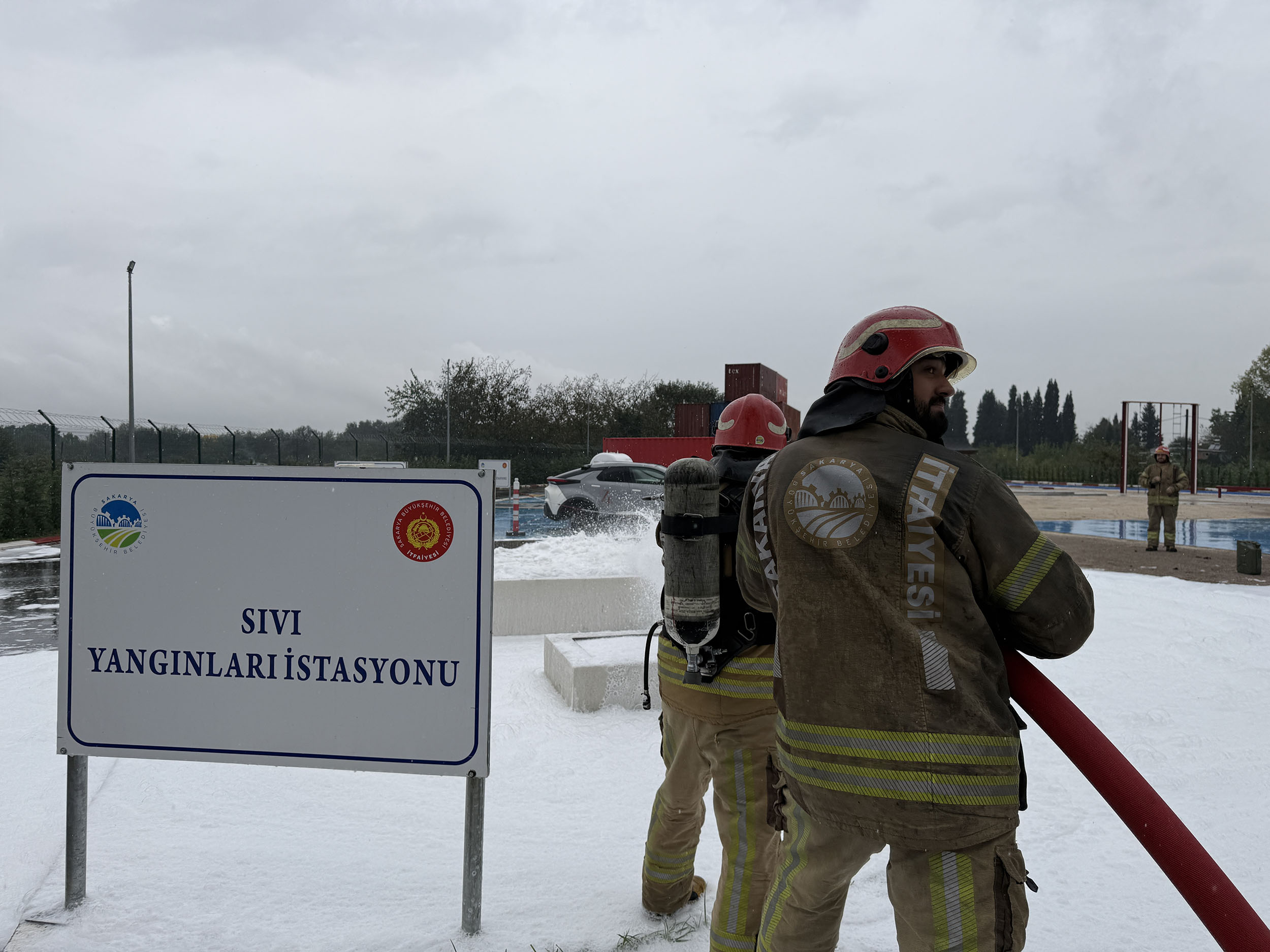 Ateş savaşçıları Sakarya’nın büyük sanayi kuruluşlarını ‘aksiyona’ hazırlıyor