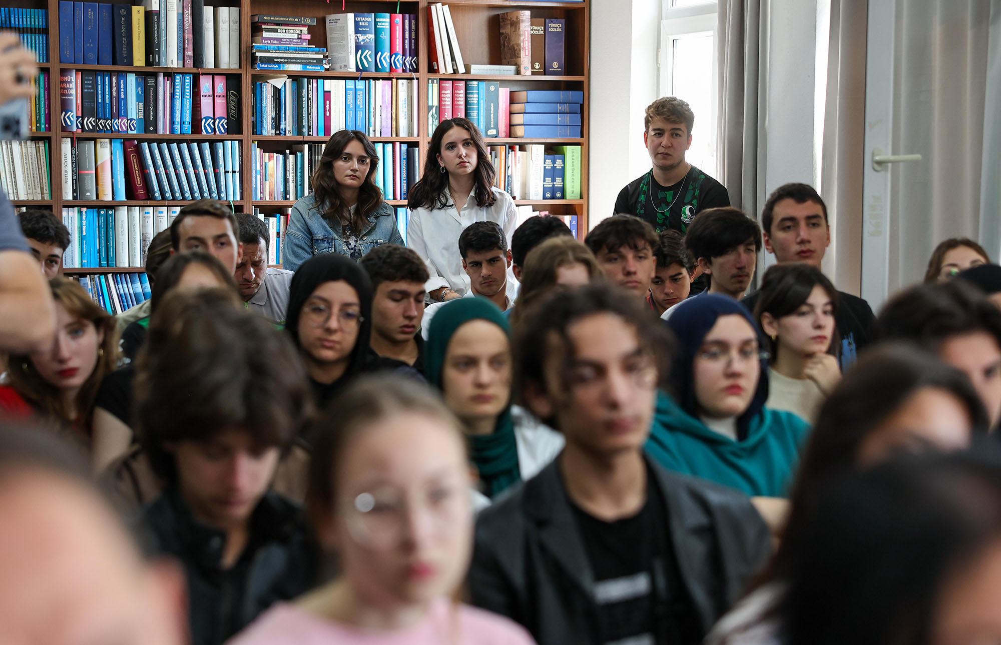 Başkan Alemdar gençler için 3 farklı çalışmayı anlattı ve öğrencilere çağrı yaptı: “Kendi hikâyenizi, kendiniz yazın” 