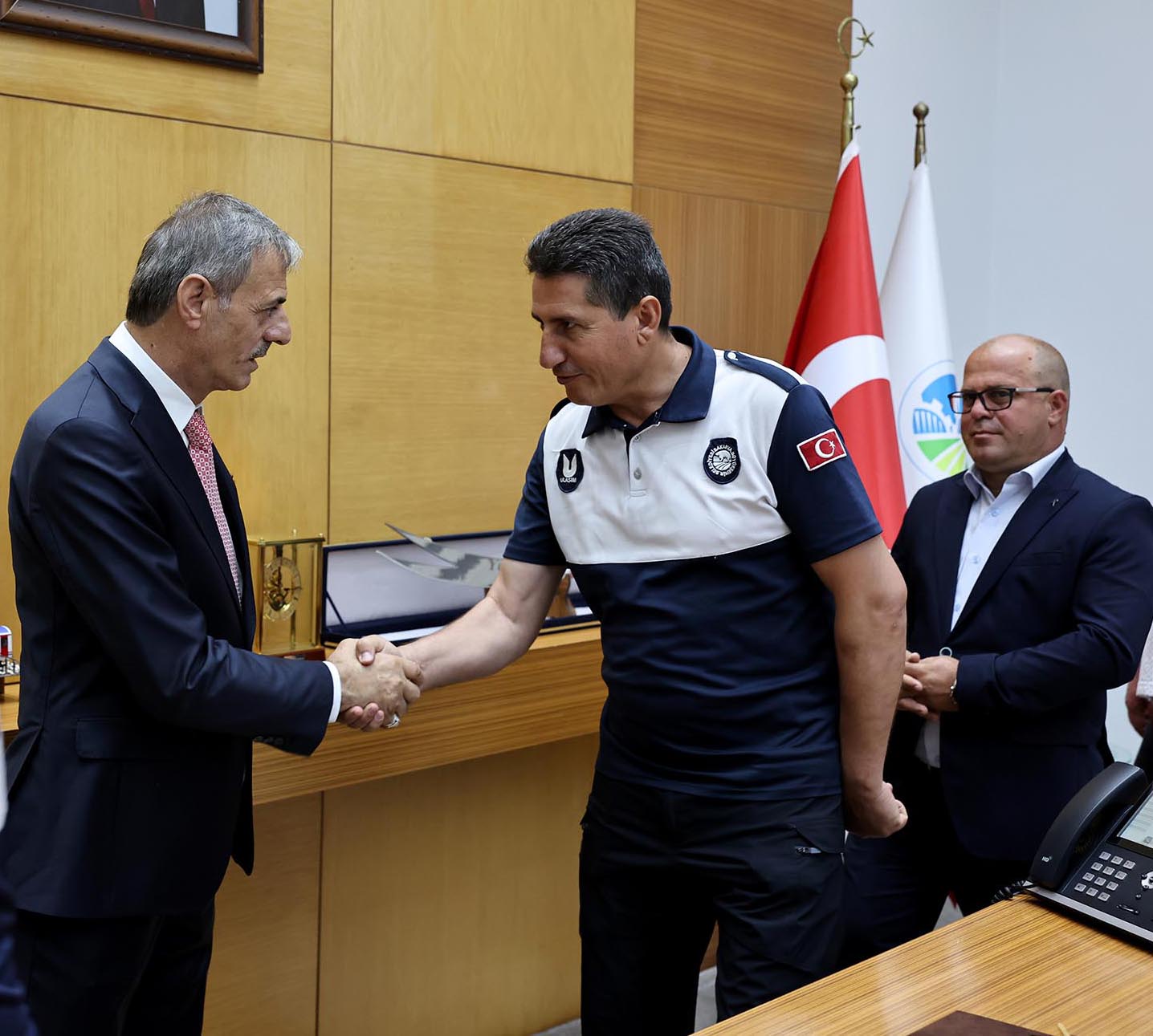 “Birlik beraberlikle nice bayramlara”