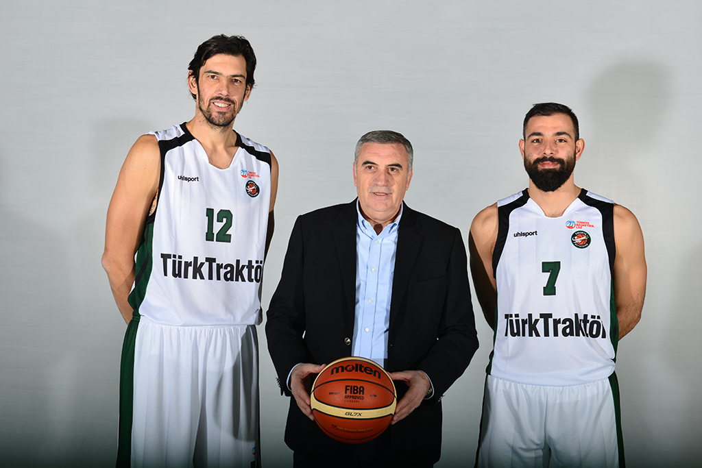 Şampiyonluk için salonda buluşalım