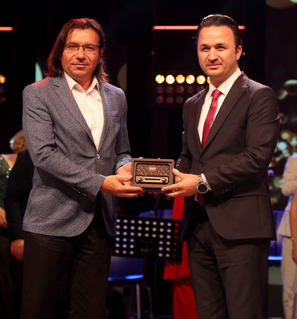 Yazın en büyük festivali şölen tadında başladı: Millet Bahçesi sahne ışıklarıyla aydınlandı